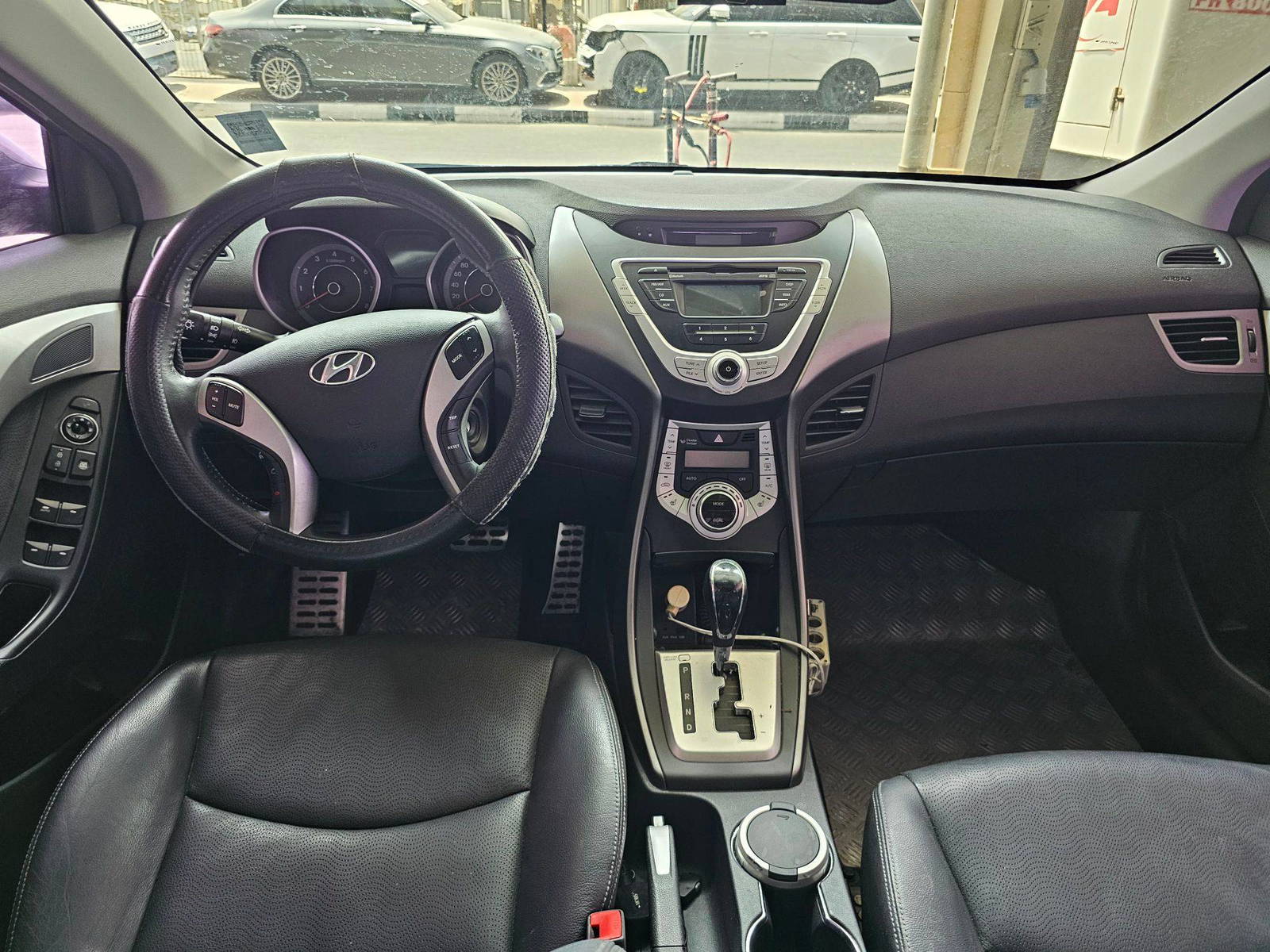 2011 HYUNDAI AVANTE — 112806 KM — Lot 11719 — Souq - Marhaba Auctions Used Cars - Image 7
