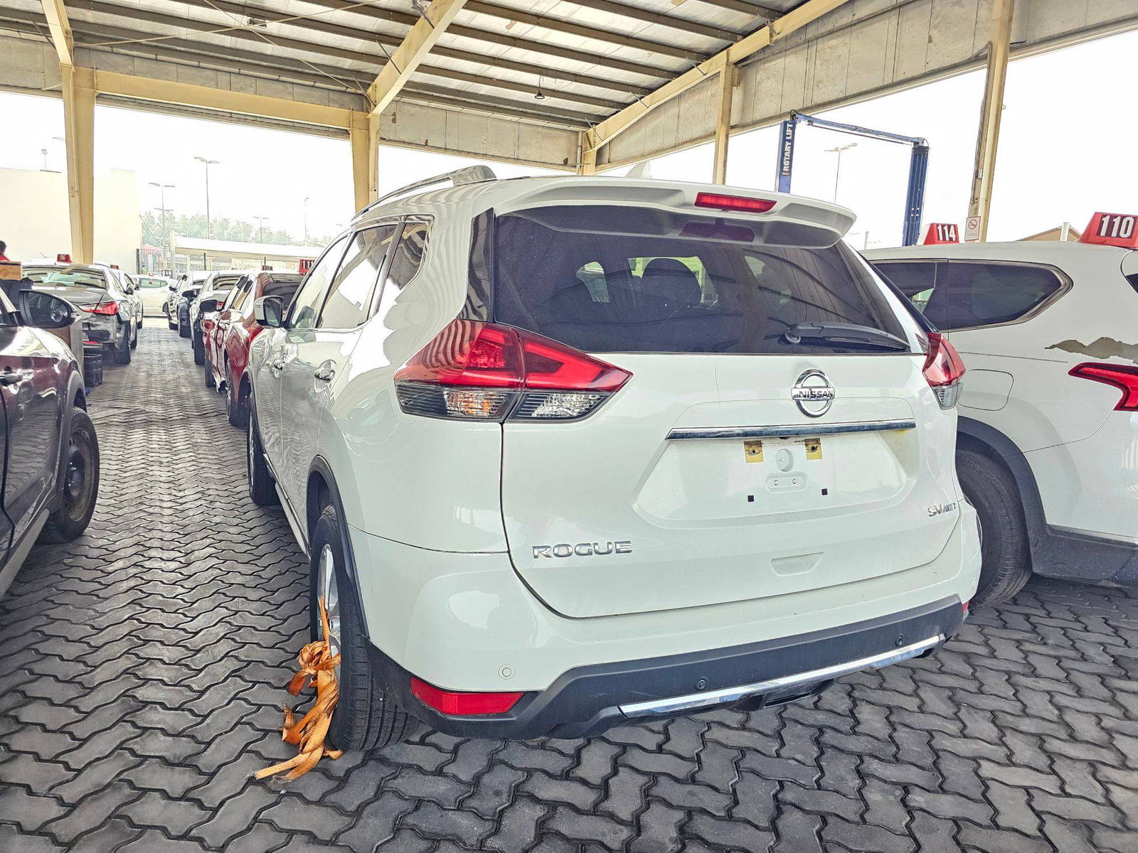 2020 NISSAN ROGUE — 151606 Miles — Lot 41810629 — Souq - Marhaba Auctions Used Cars - Image 3