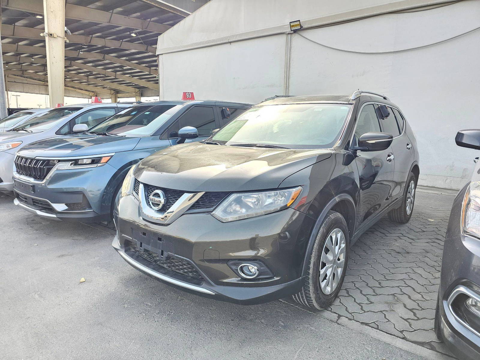 2015 NISSAN ROGUE — 299543 KM — Lot 7FC758658 — Souq - Marhaba Auctions Used Cars - Image 5