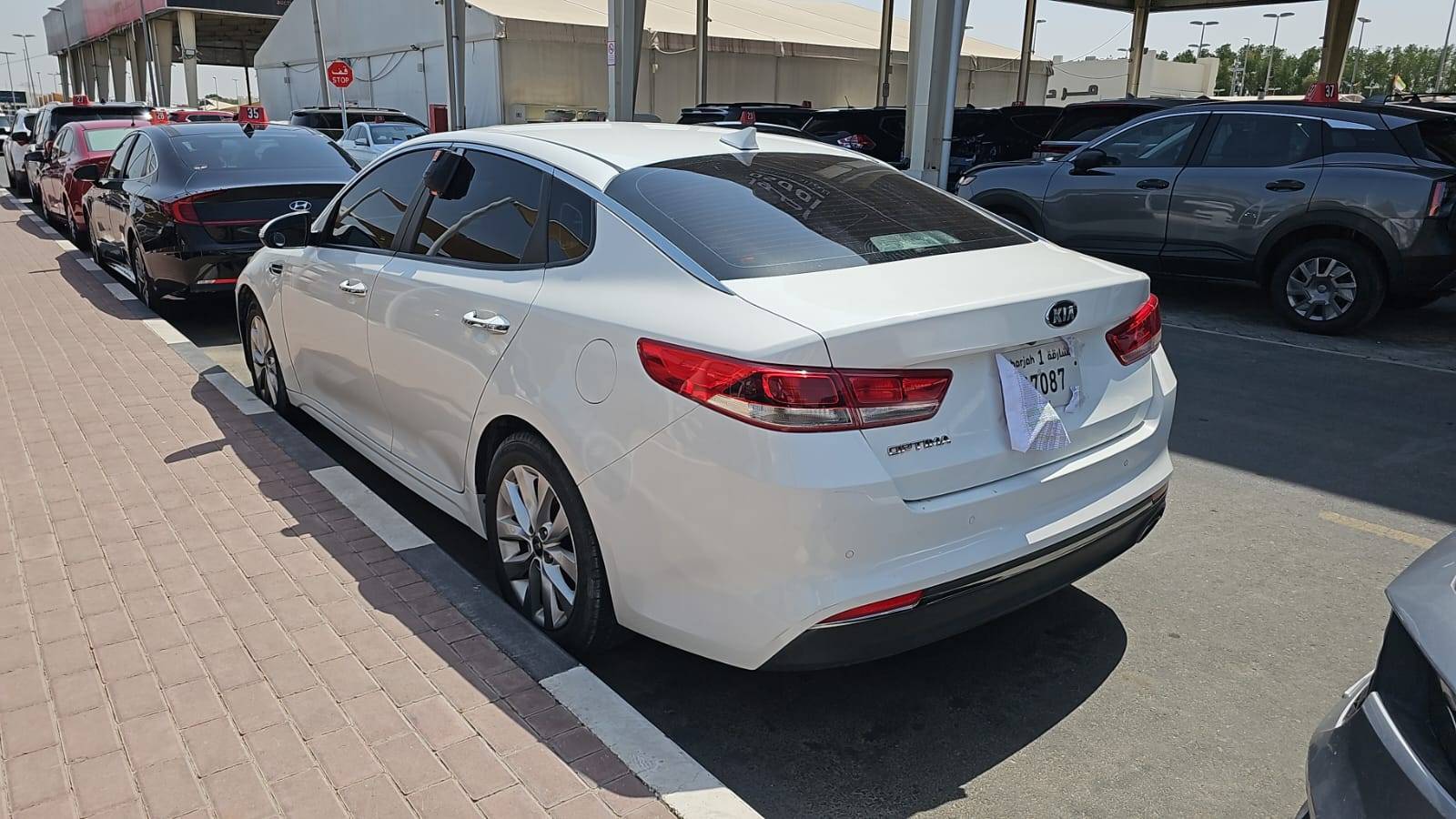 2018 KIA OPTIMA — 111878 Miles — Lot 272252 — Souq - Marhaba Auctions Used Cars - Image 5