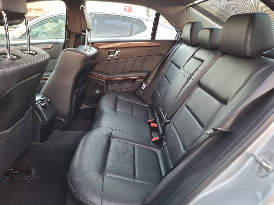 2012 MERCEDES BENZ E 350 — 219745 Miles — Lot 125487 — Ind. 12 - Marhaba Auctions Used Cars - Image 6