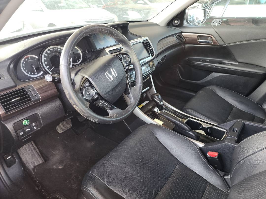 2017 HONDA ACCORD — 152267 KM — Lot 801071 - Marhaba Auctions Used Cars - Image 8