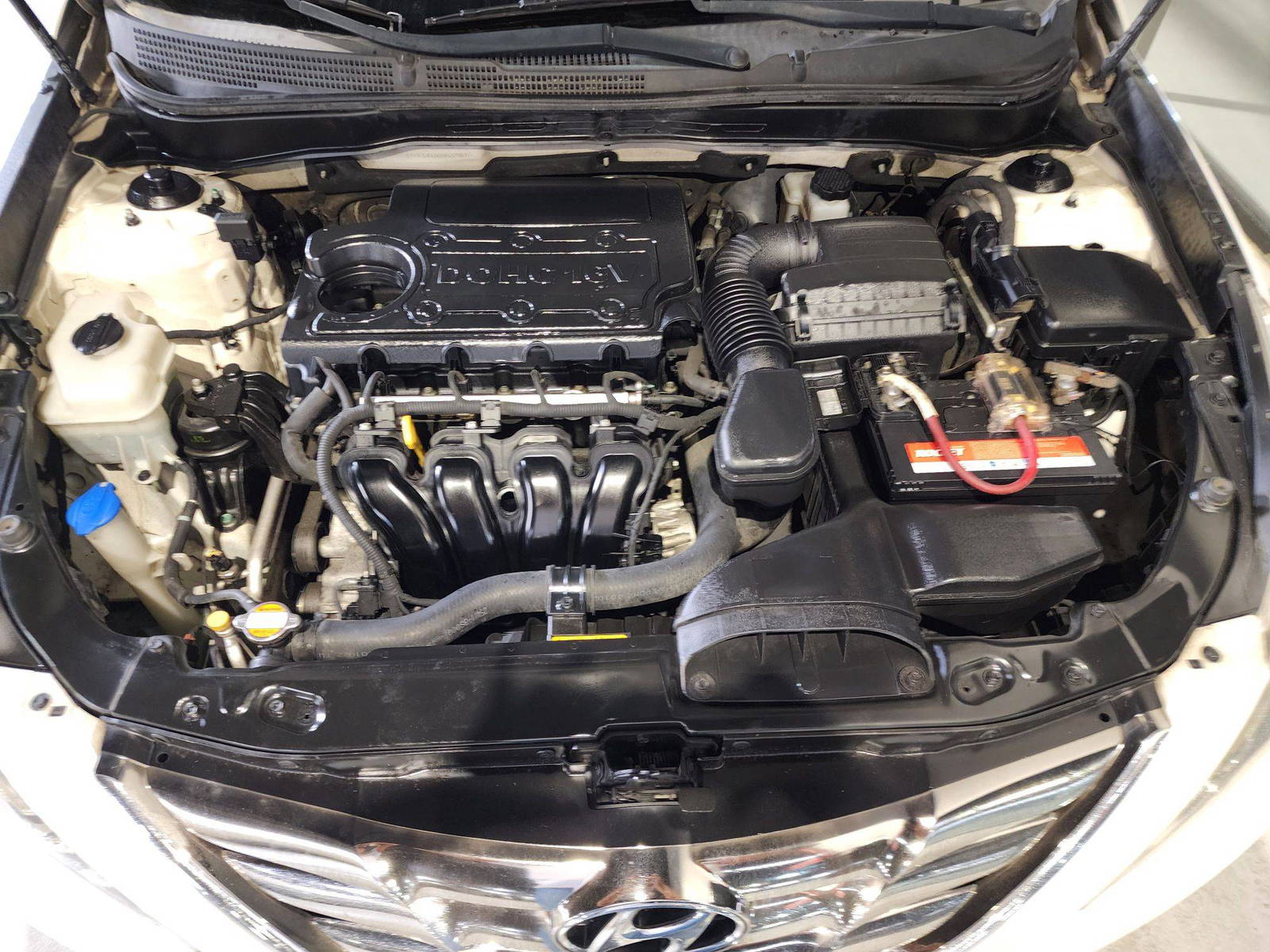 2011 HYUNDAI SONATA — 98137 KM — Lot 229616 — Al Quoz - Marhaba Auctions Used Cars - Image 13