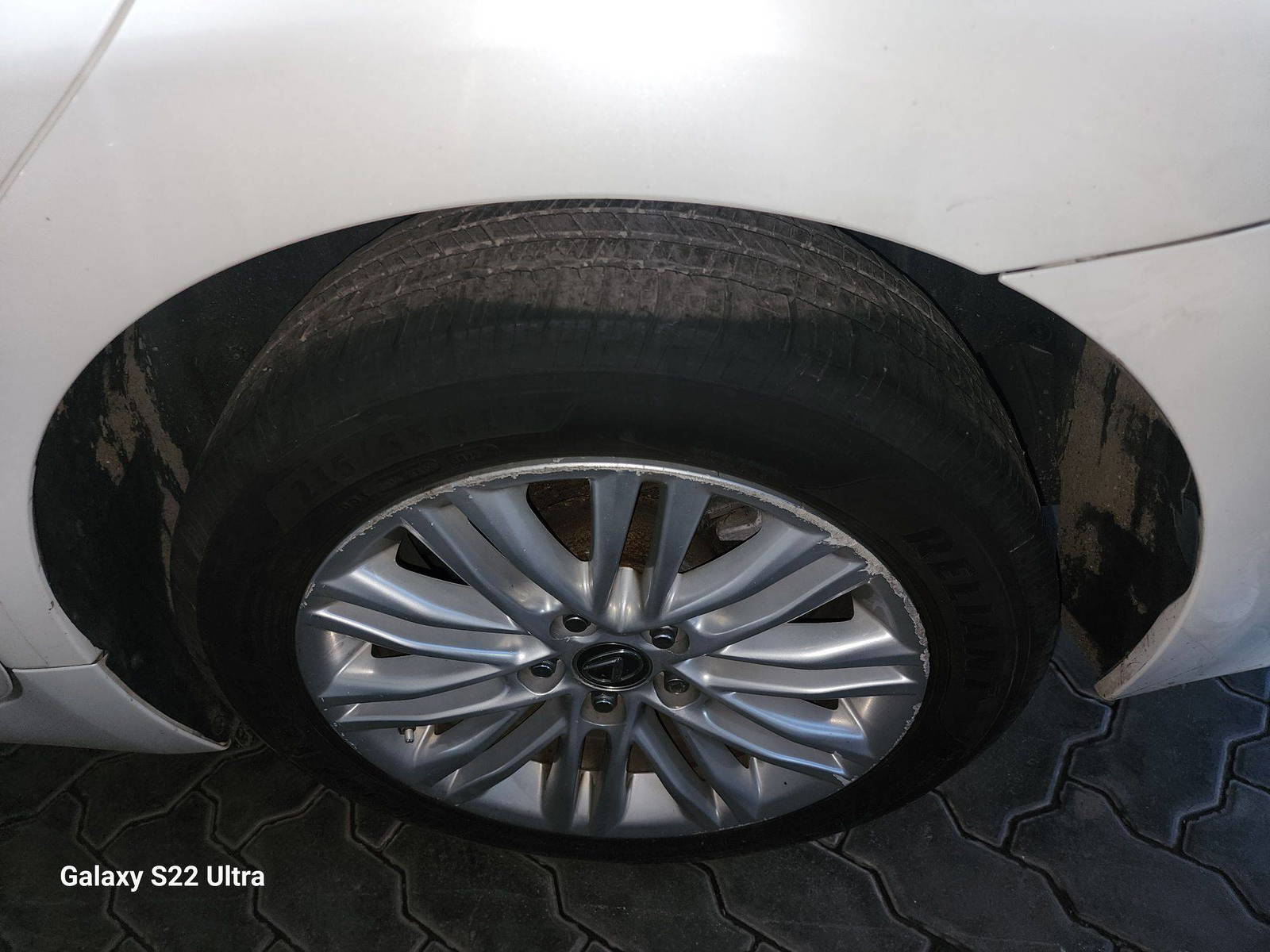 2013 LEXUS ES 350 — 187098 Miles — Lot 78274823 - Marhaba Auctions Used Cars - Image 11