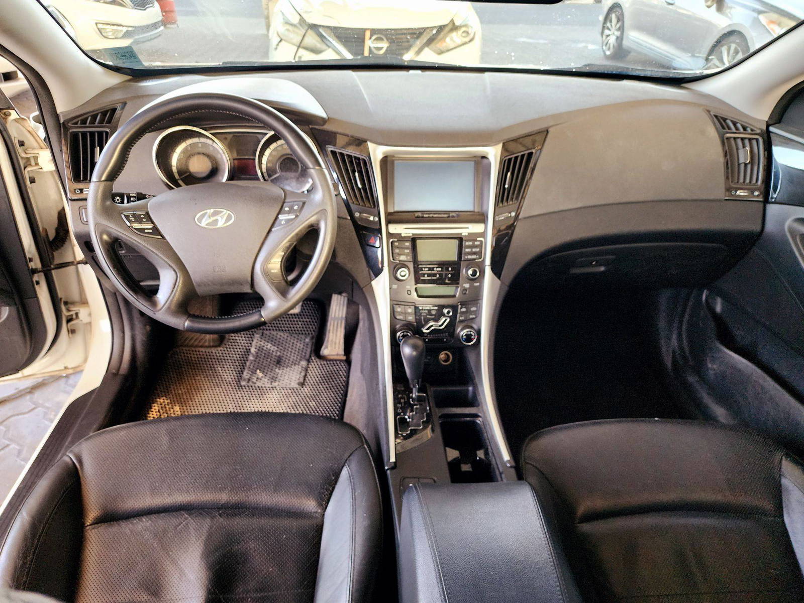 2011 HYUNDAI SONATA — 139412 KM — Lot 206307 — Main - Marhaba Auctions Used Cars - Image 7