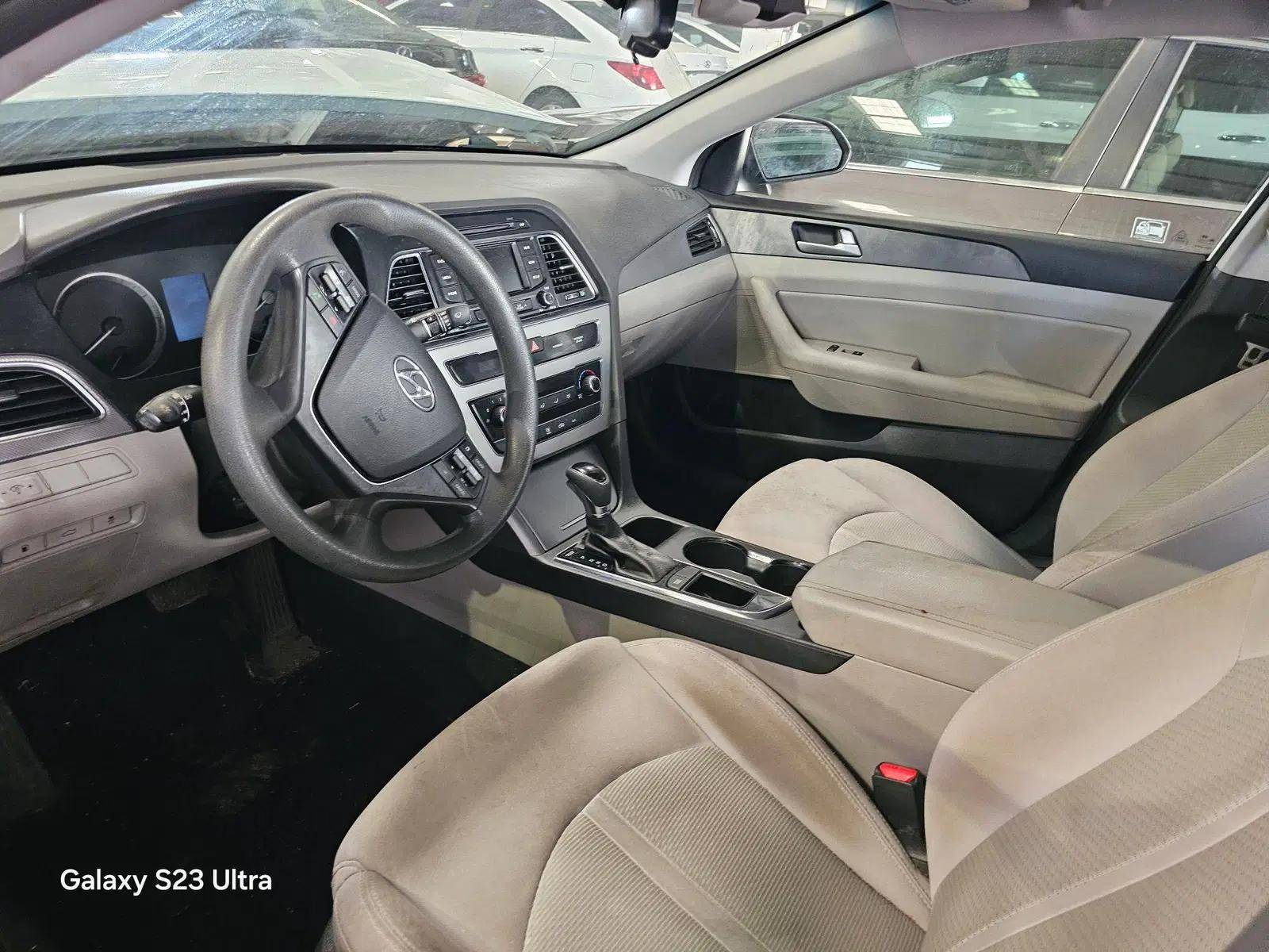 2015 HYUNDAI SONATA — 133423 KM — Lot 025591 — Ind. 12 - Marhaba Auctions Used Cars - Image 4