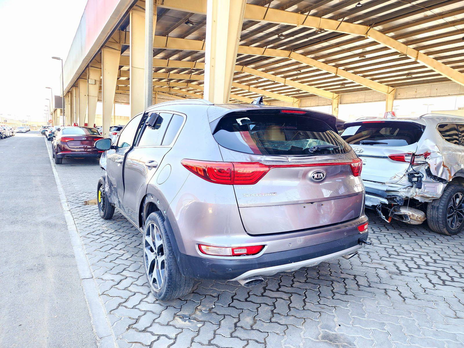 2017 KIA SPORTAGE — 92073 Miles — Lot A68H7151759 — Souq - Marhaba Auctions Used Cars - Image 3
