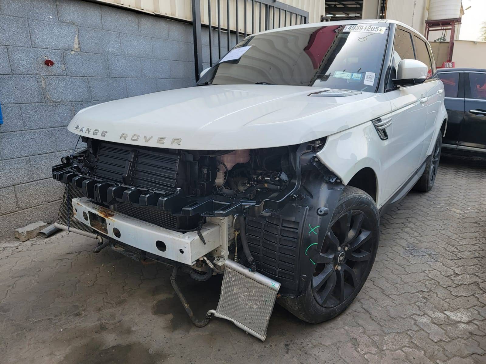 2016 LAND ROVER RANGE ROVER SPORT HSE — 141653 Miles — Lot 215478 — Main - Marhaba Auctions Used Cars - Image 4