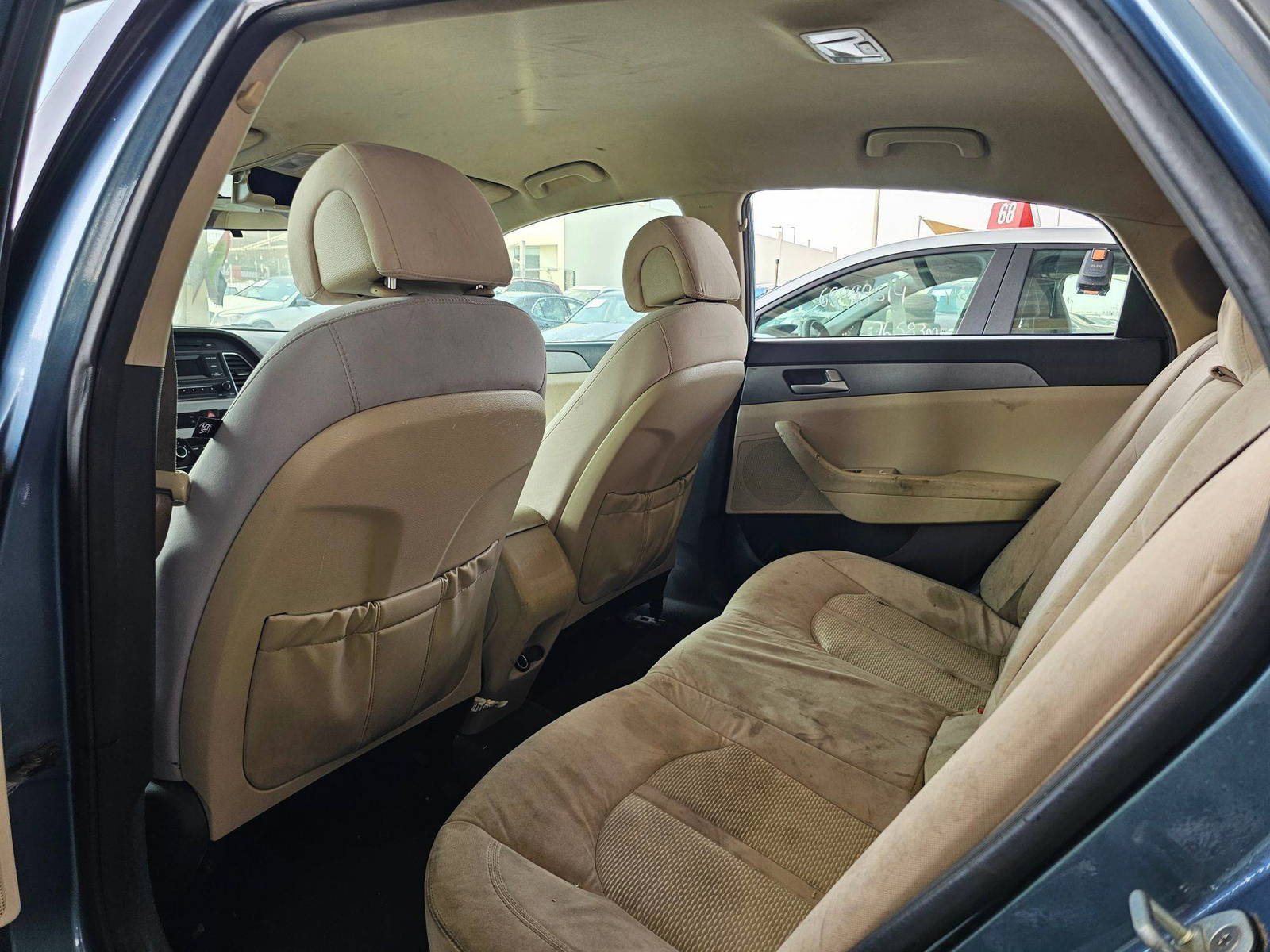 2015 HYUNDAI SONATA — 158373 Miles — Lot 4FH118607 — Souq - Marhaba Auctions Used Cars - Image 6