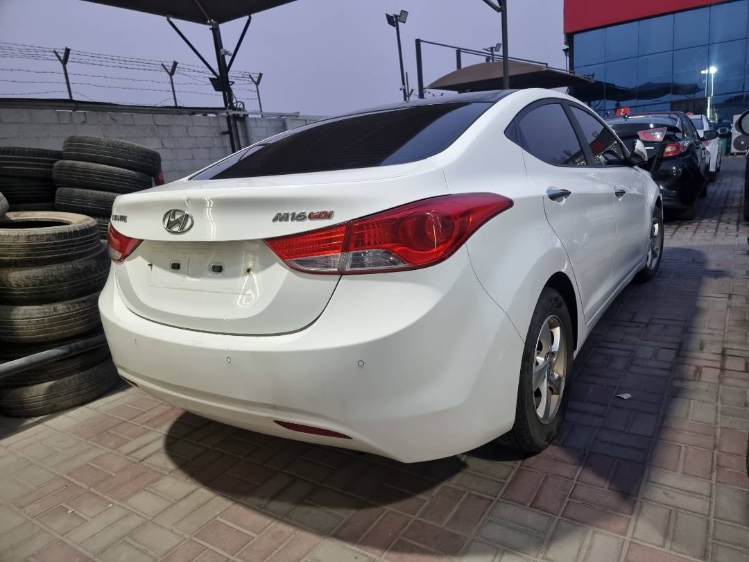 2012 HYUNDAI AVANTE — 236523 KM — Lot 215478 — Ind. 12 - Marhaba Auctions Used Cars - Image 5