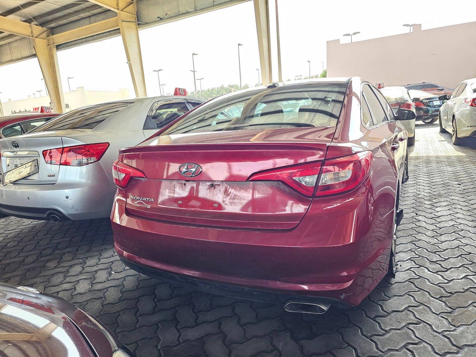 2017 HYUNDAI SONATA — 203007 KM — Lot 12341158 — Souq - Marhaba Auctions Used Cars - Image 4