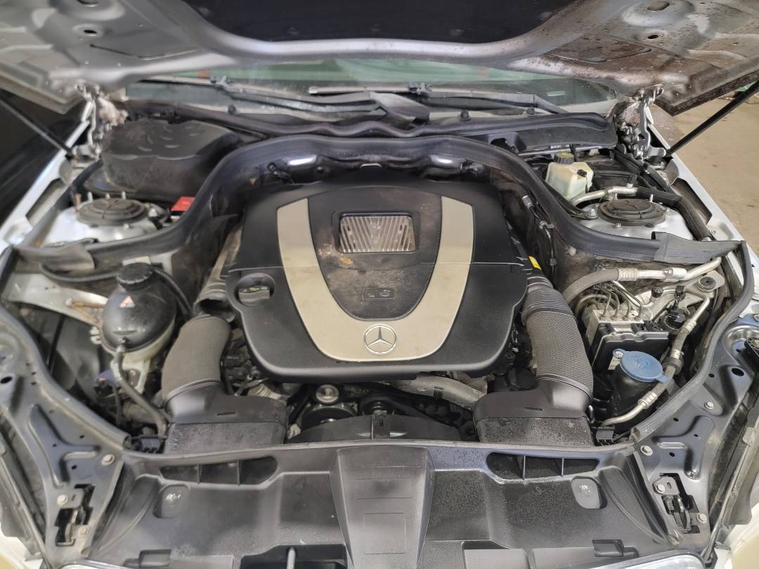 2010 MERCEDES BENZ E 350 — 196834 Miles — Lot 69122524 — Souq - Marhaba Auctions Used Cars - Image 12