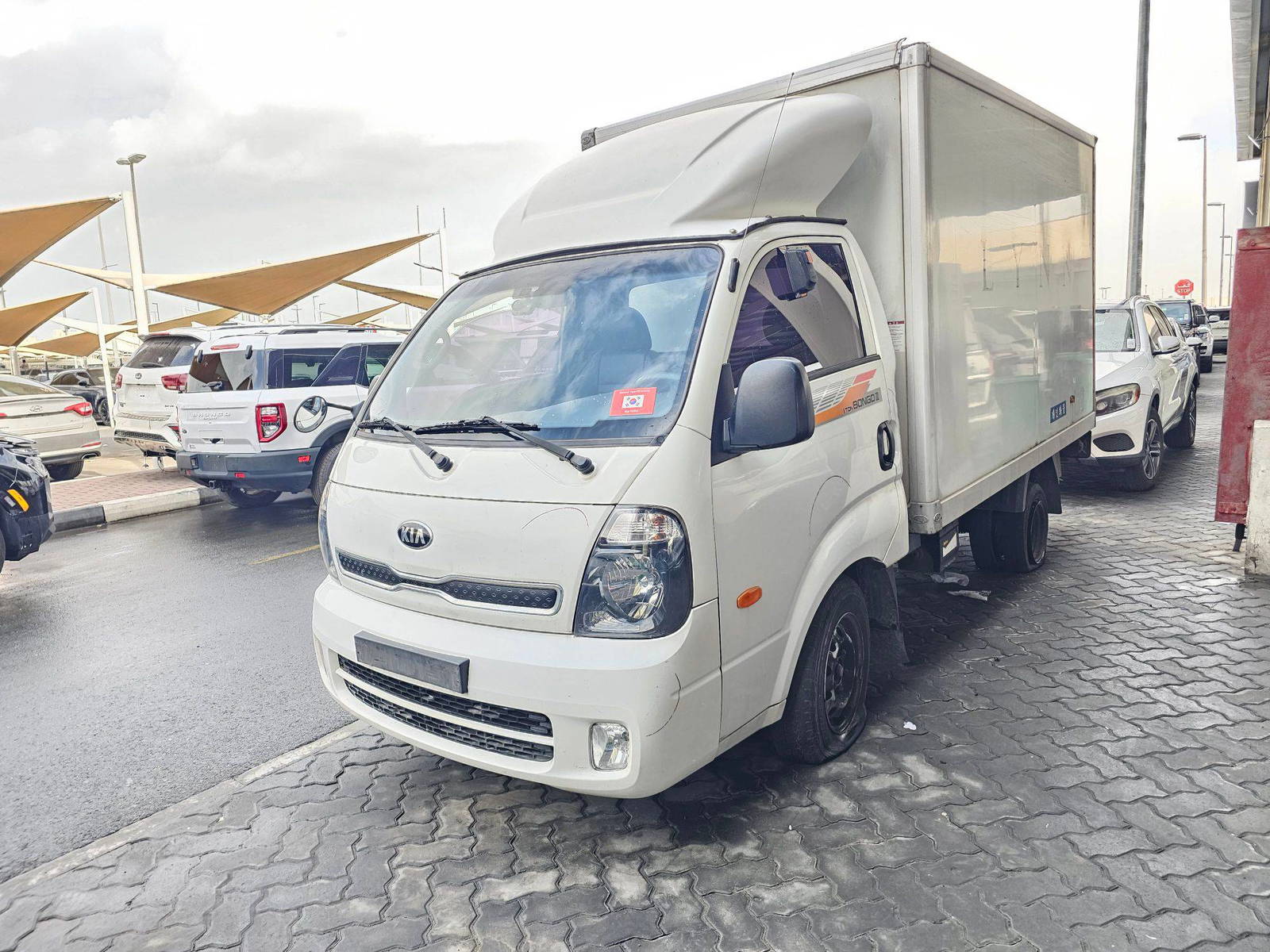 2018 KIA BONGO 3 — 223854 KM — Lot BJK234612 — Souq - Marhaba Auctions Used Cars - Image 4