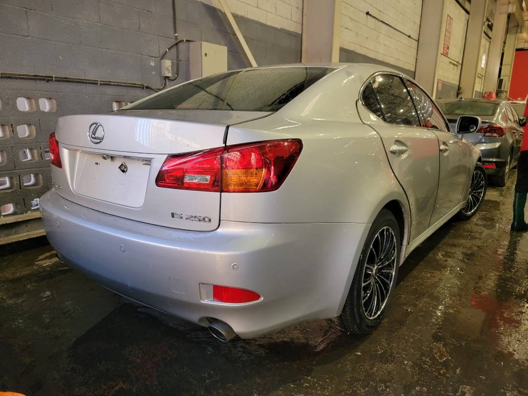 2007 LEXUS IS 250 — 269503 KM — Lot 872058412 — Main - Marhaba Auctions Used Cars - Image 4