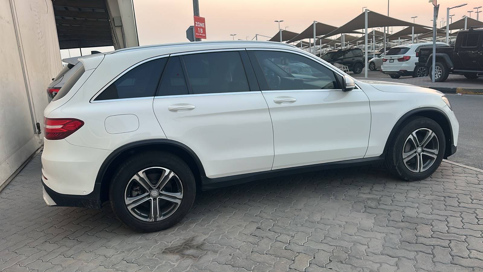 2016 MERCEDES BENZ GLC-300 — 130007 Miles — Lot 073352 — Souq - Marhaba Auctions Used Cars - Image 5