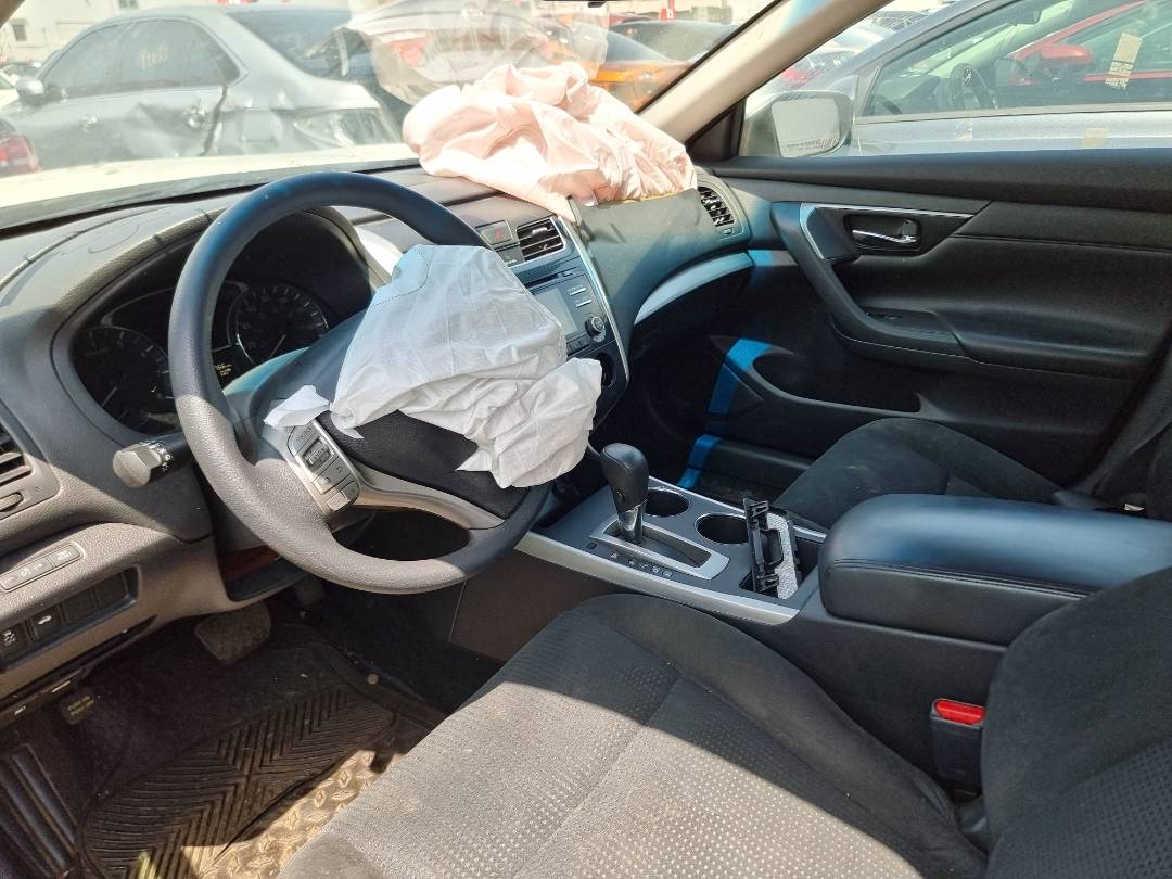 2015 NISSAN ALTIMA — 110766 Miles — Lot 415937 — Ind. 12 - Marhaba Auctions Used Cars - Image 6