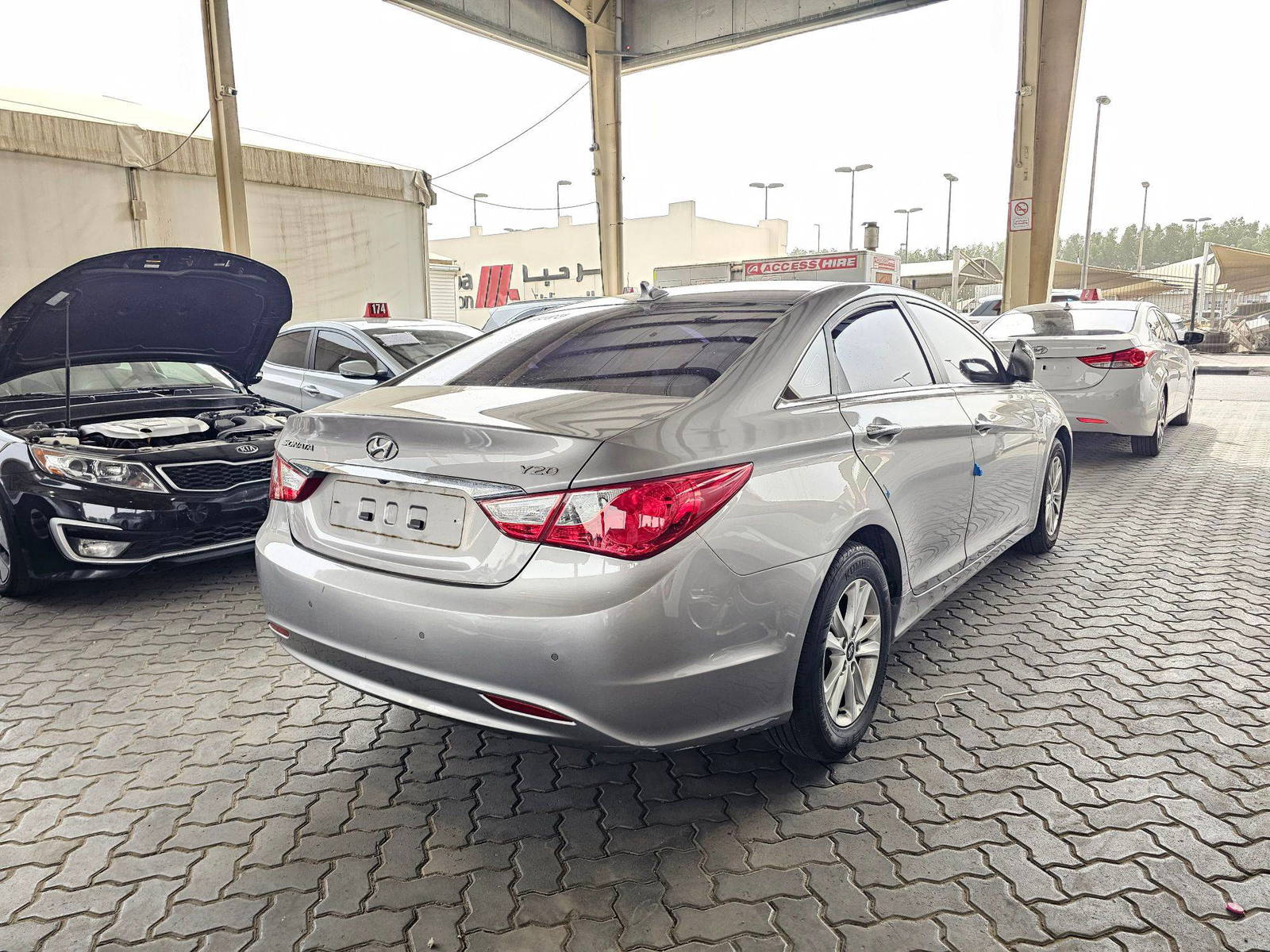 2011 HYUNDAI SONATA — 148961 KM — Lot 337871 — Souq - Marhaba Auctions Used Cars - Image 4
