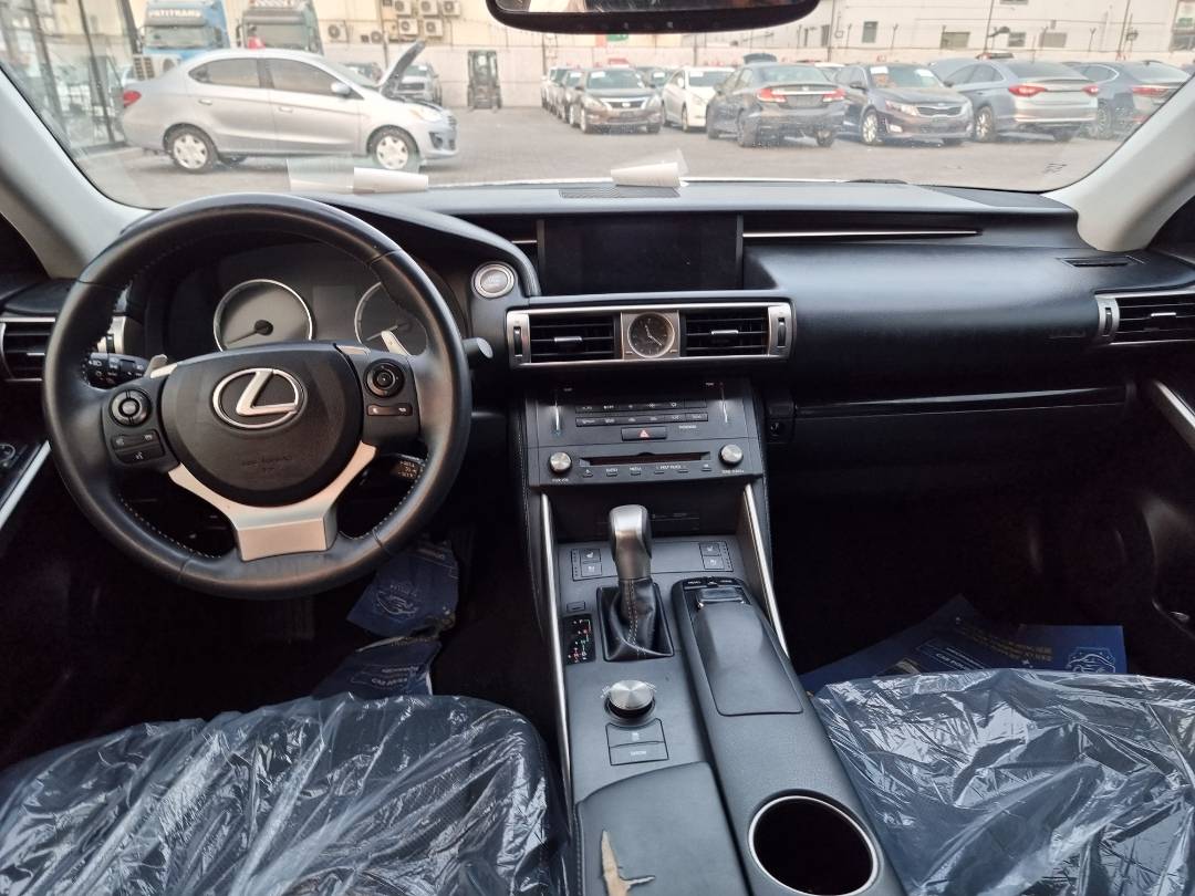 2015 LEXUS IS 250 — 264549 Miles — Lot 215478 — Ind. 12 - Marhaba Auctions Used Cars - Image 7