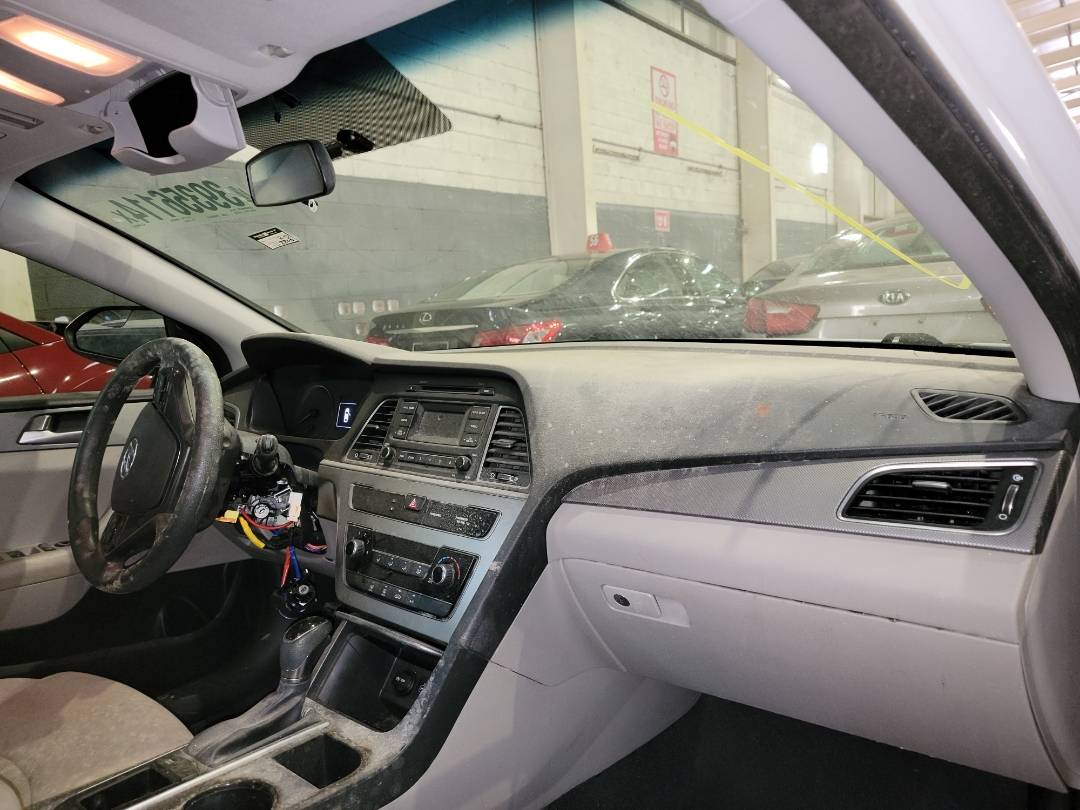 2015 HYUNDAI SONATA — 118800 Miles — Lot 39356114 - Marhaba Auctions Used Cars - Image 6