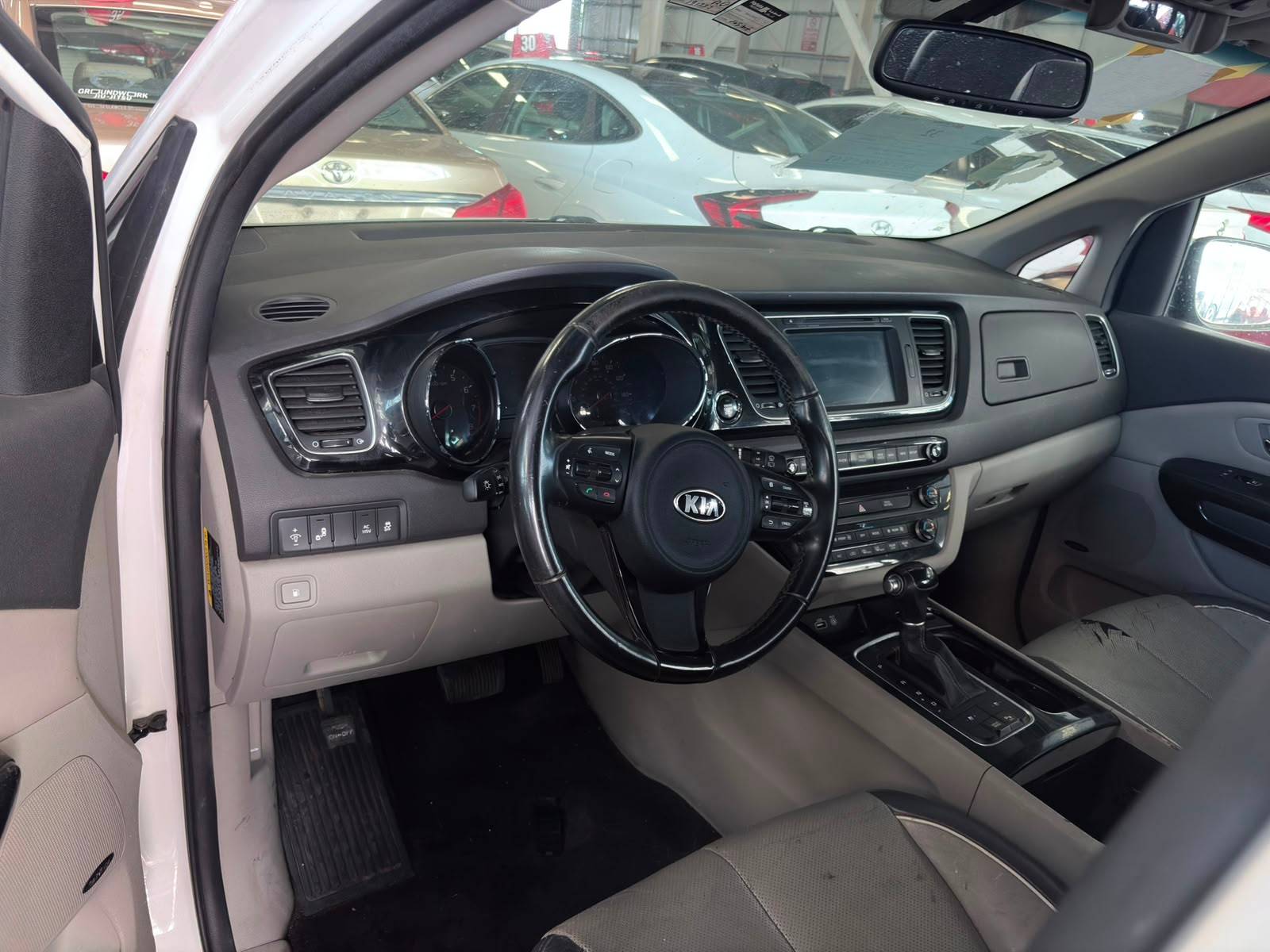 KIA SEDONA 2015 - Marhaba Auction Used Cars - Image 7