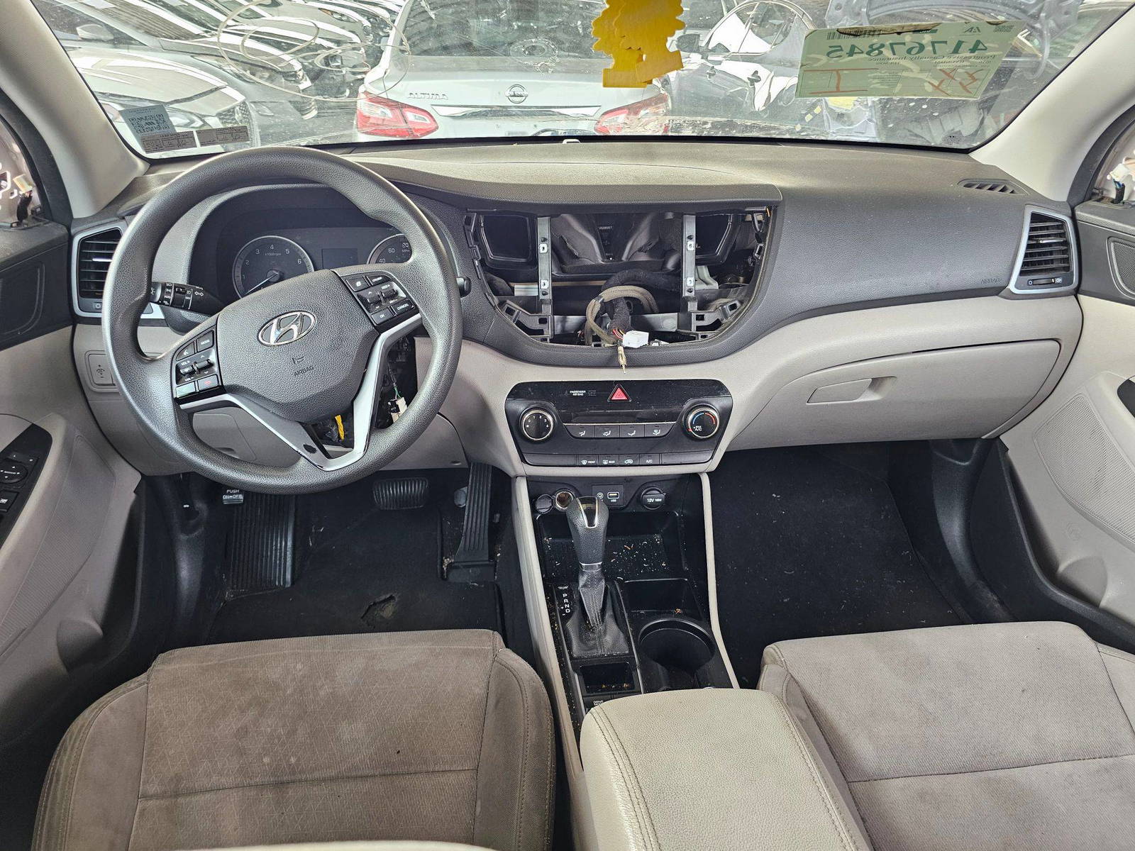 HYUNDAI TUCSON 2016 - Marhaba Auction Used Cars - Image 7