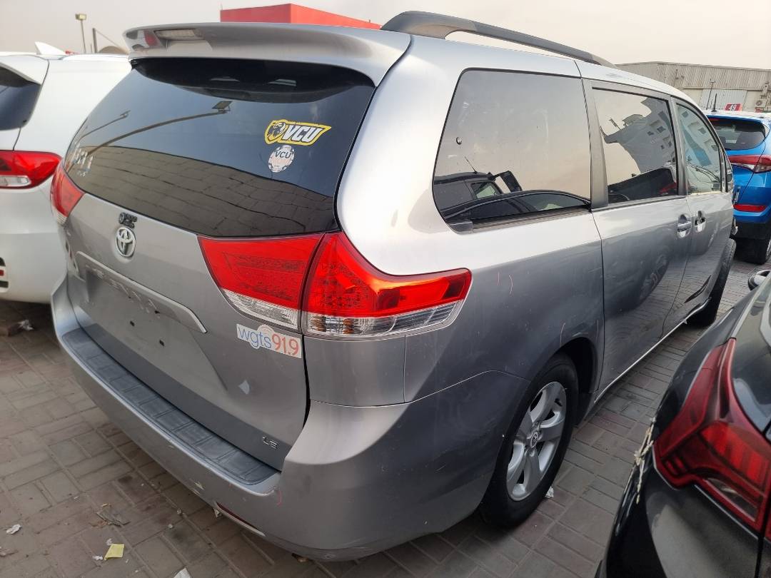 2012 TOYOTA SIENNA — 221066 Miles — Lot 255325 — Ind. 12 - Marhaba Auctions Used Cars - Image 3