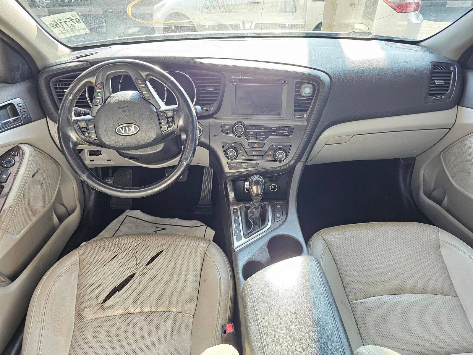 2012 KIA OPTIMA — 146599 Miles — Lot 3185342 — Souq - Marhaba Auctions Used Cars - Image 8