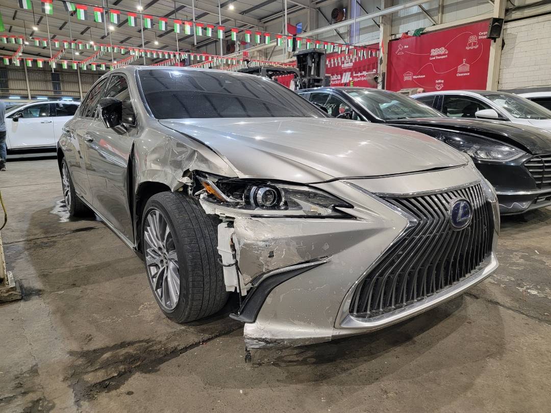 2021 LEXUS ES 300H — 71509 Miles — Lot 008682 — Main - Marhaba Auctions Used Cars - Image 4