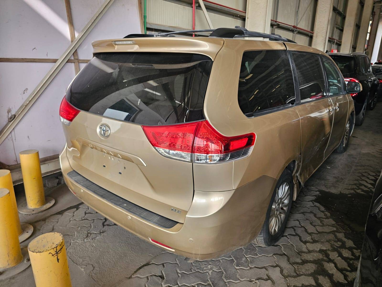 TOYOTA SIENNA 2011 - Marhaba Auction Used Cars - Image 5