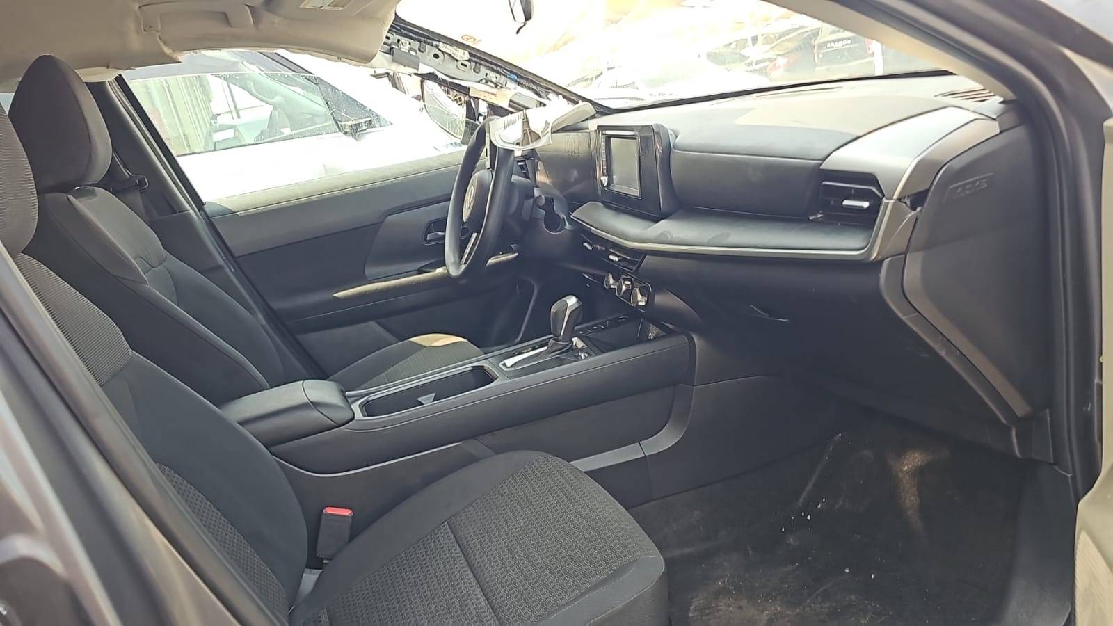 NISSAN KICKS 2025 - Marhaba Auction Used Cars - Image 5