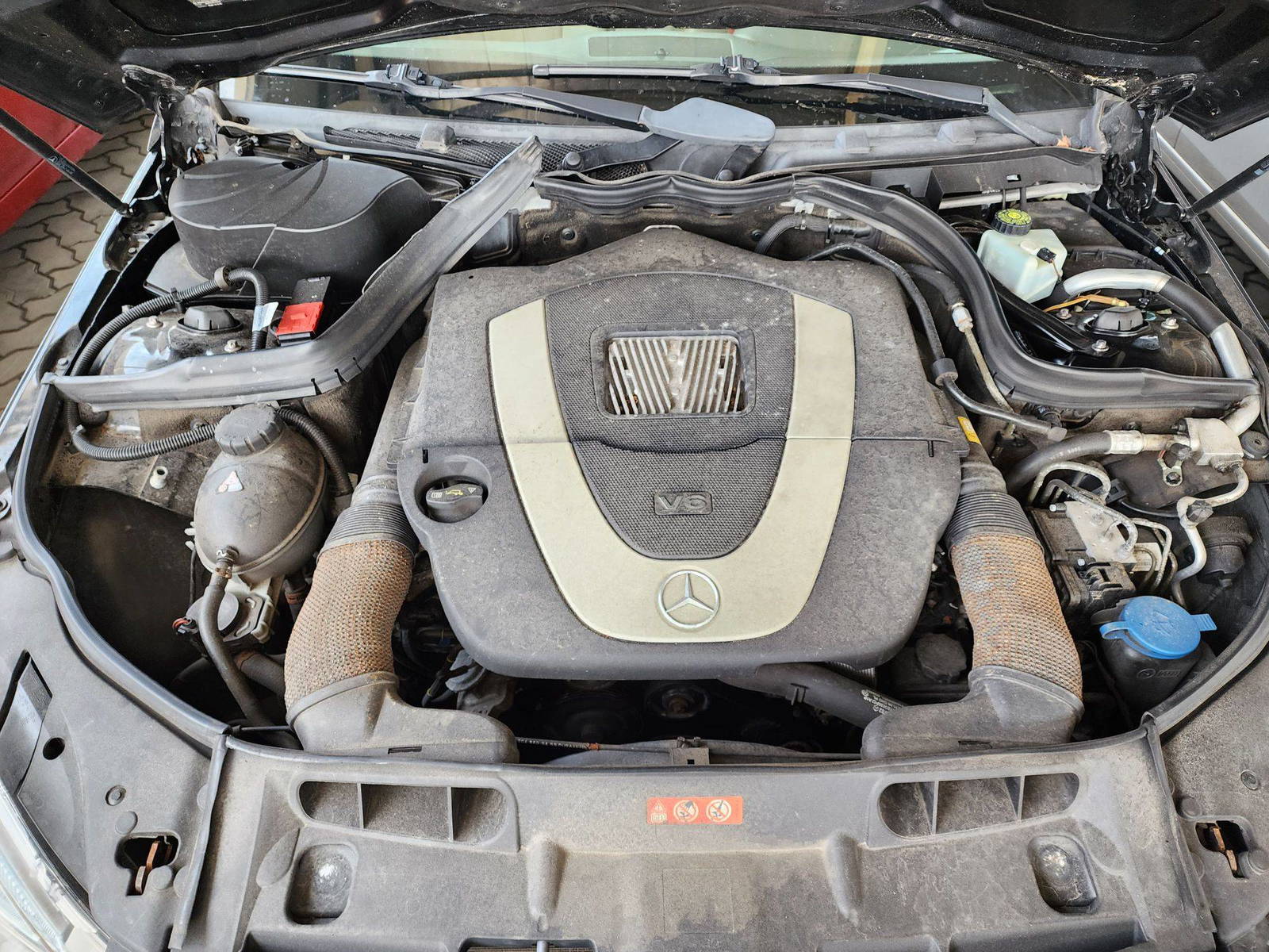 2011 MERCEDES BENZ C300 — 219491 Miles — Lot 38113302 - Marhaba Auctions Used Cars - Image 3