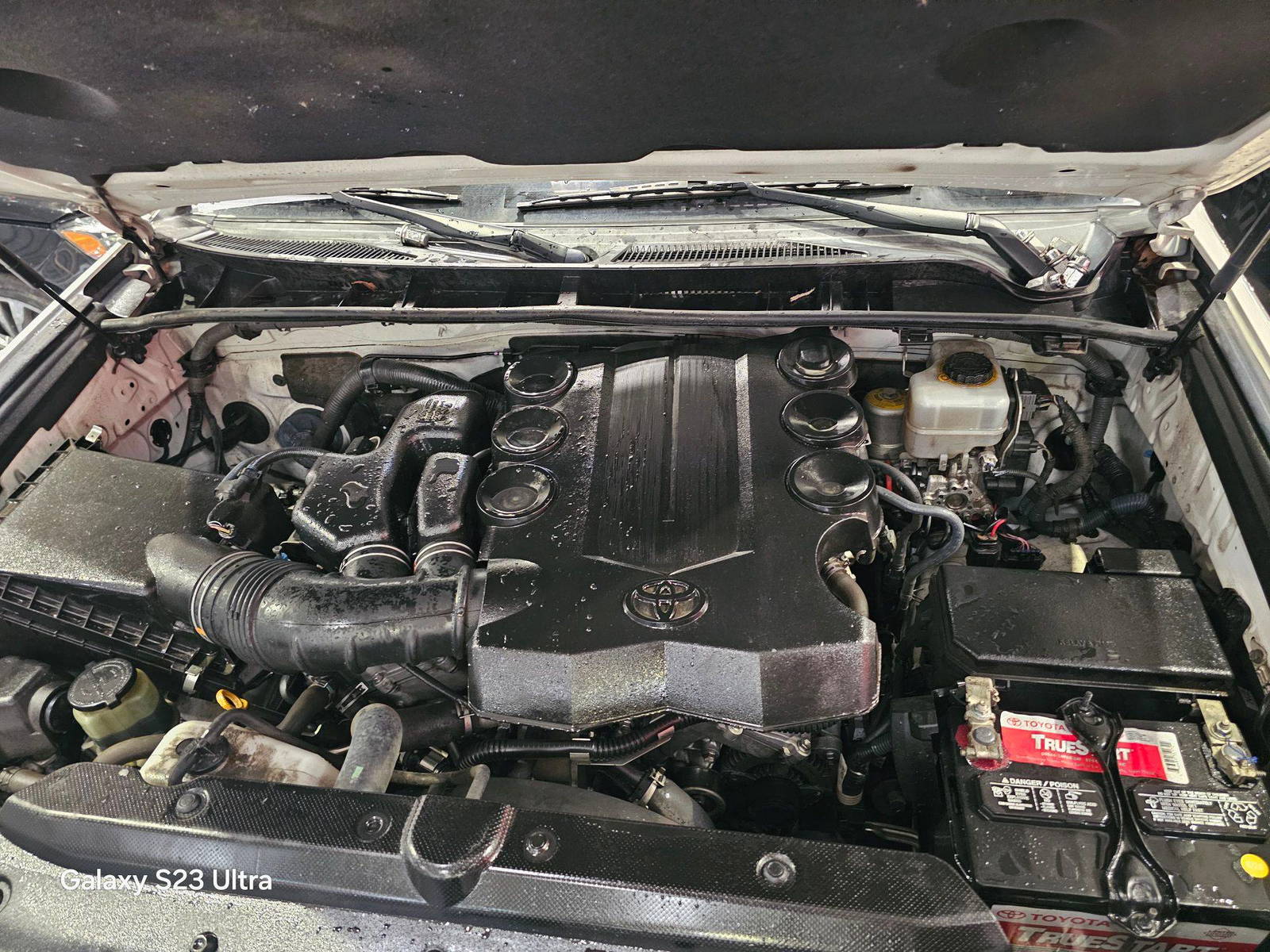 TOYOTA 4RUNNER SR5 2015 - Marhaba Auction Used Cars - Image 12