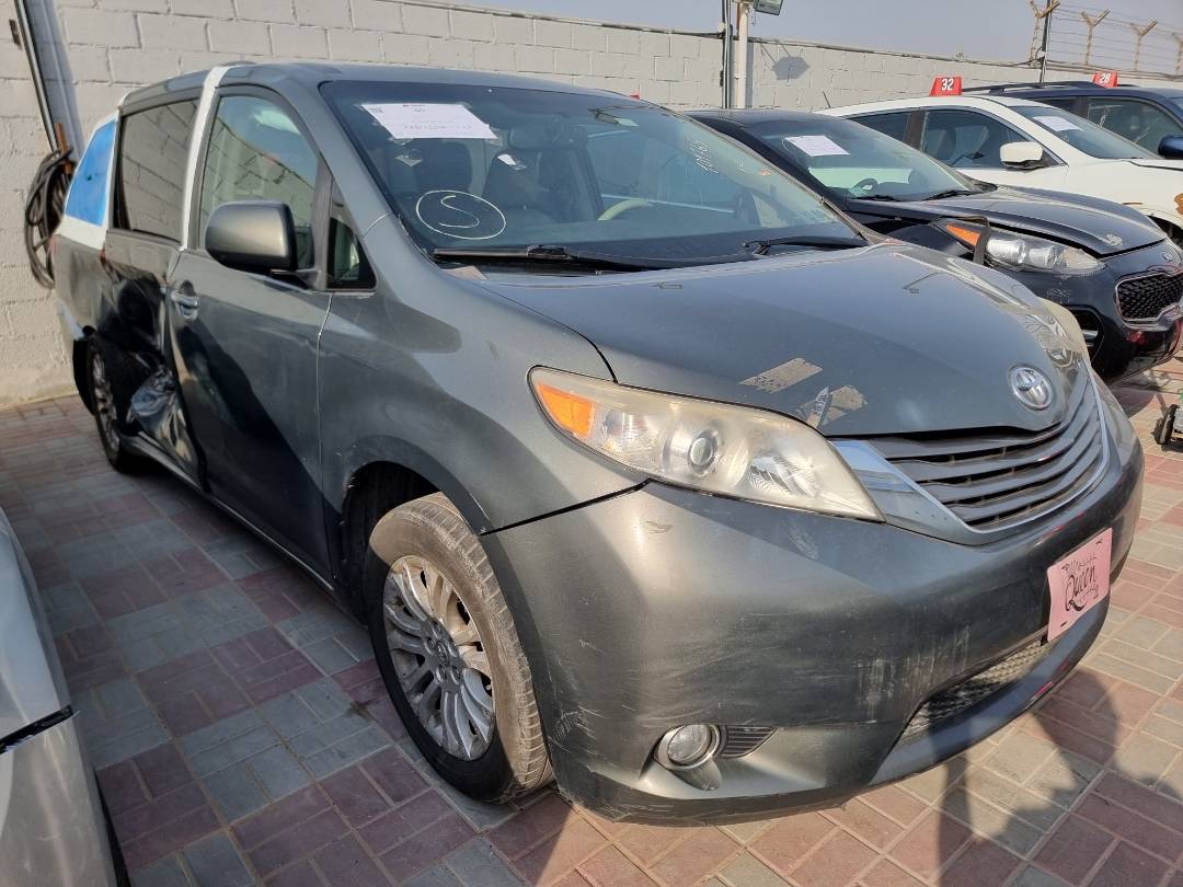 2011 TOYOTA SIENNA — 174089 Miles — Lot 101765 — Ind. 12 - Marhaba Auctions Used Cars - Image 4