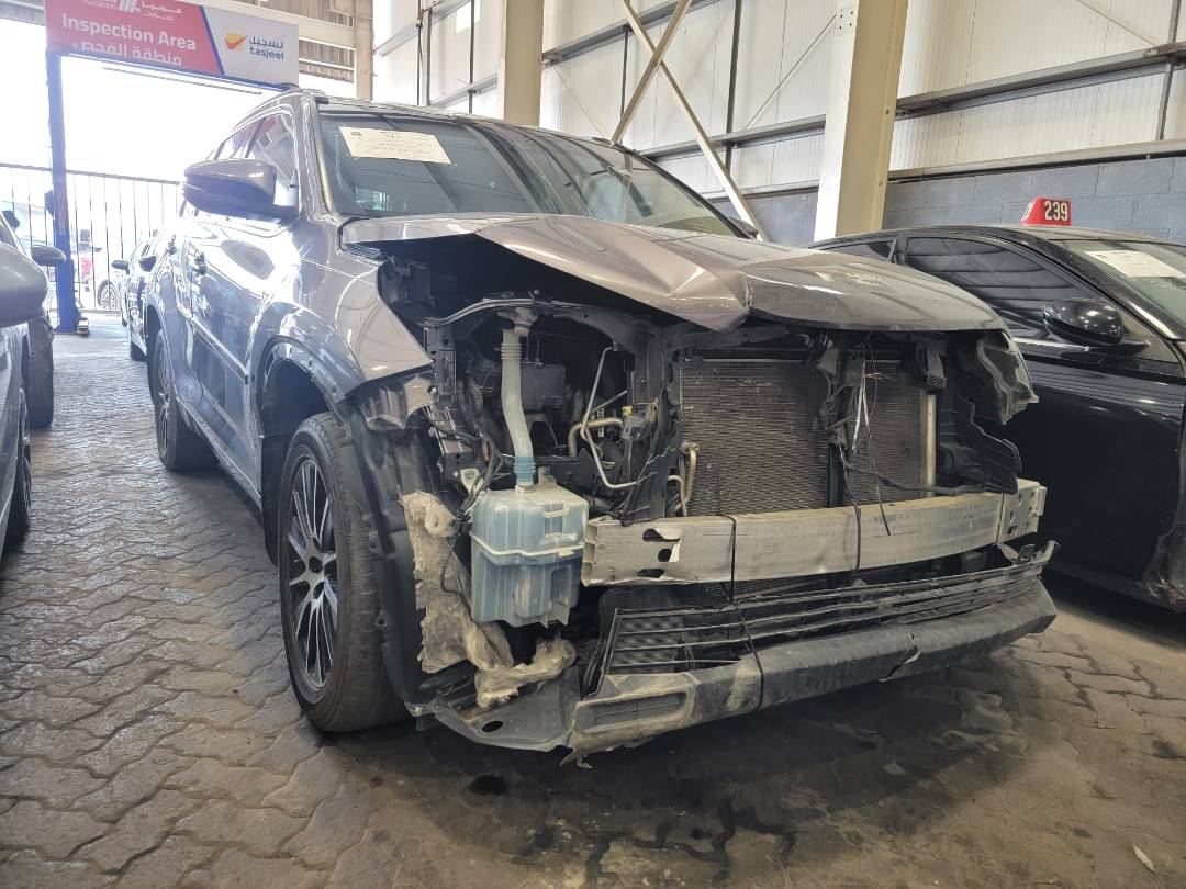 2018 TOYOTA HIGHLANDER — 134837 Miles — Lot JS895589 — Main - Marhaba Auctions Used Cars - Image 4