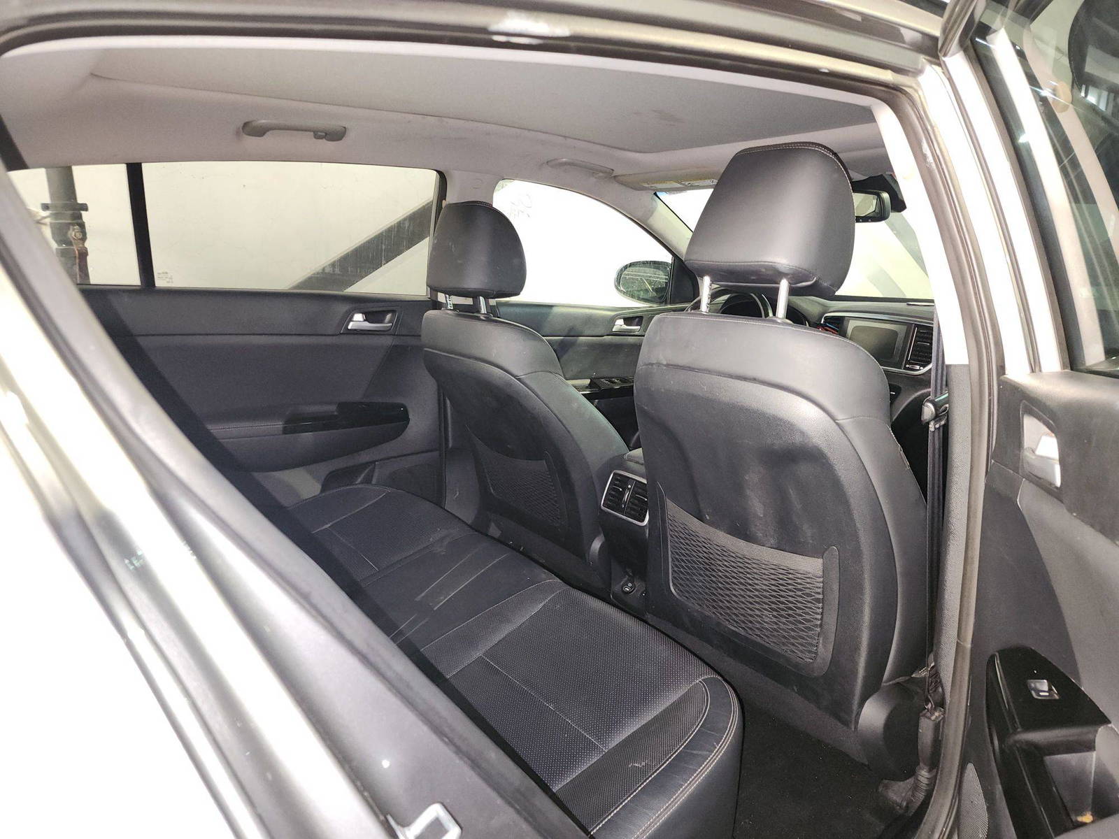 2020 KIA SPORTAGE — 106684 Miles — Lot L7661006 — Souq - Marhaba Auctions Used Cars - Image 7