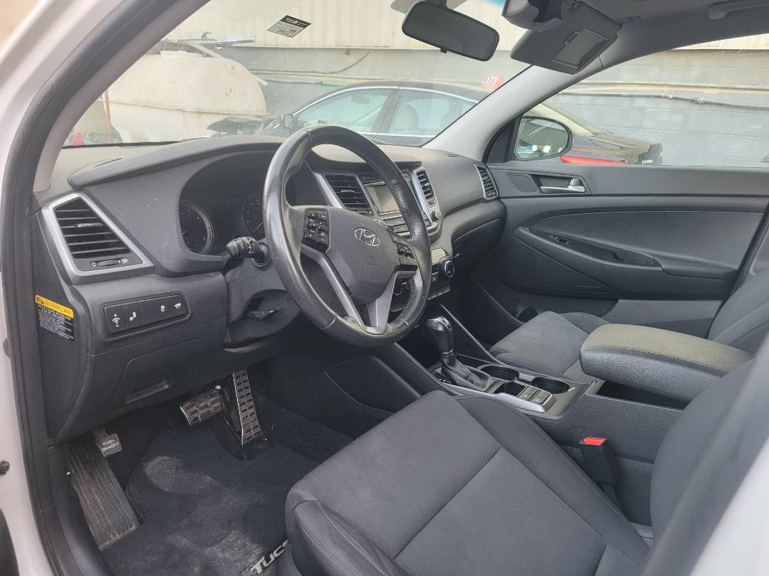 2017 HYUNDAI TUCSON — 87855 Miles — Lot 40470051 — Main - Marhaba Auctions Used Cars - Image 8