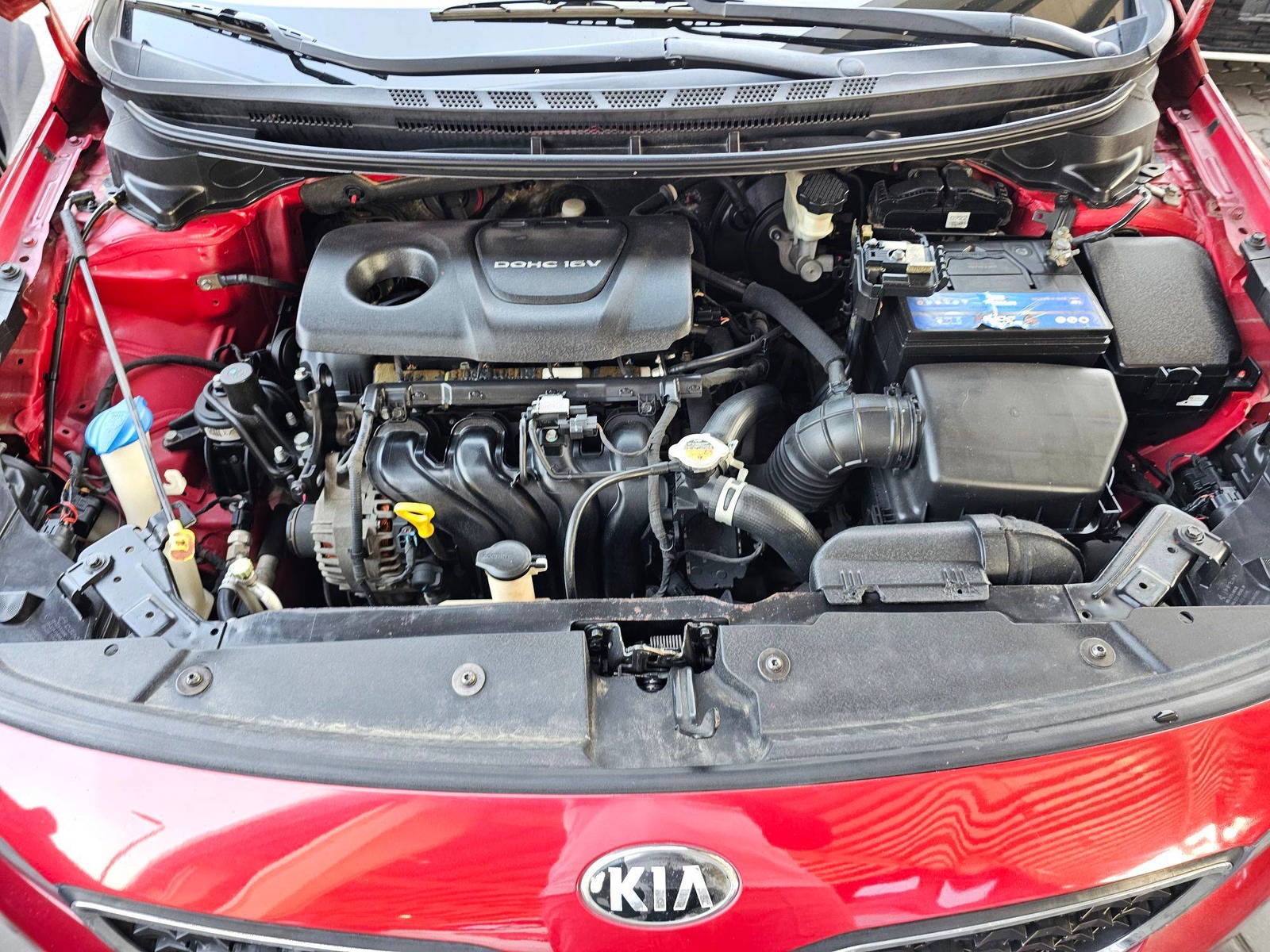 2017 KIA CERATO — 112520 KM — Lot 19H5951377 — Souq - Marhaba Auctions Used Cars - Image 11