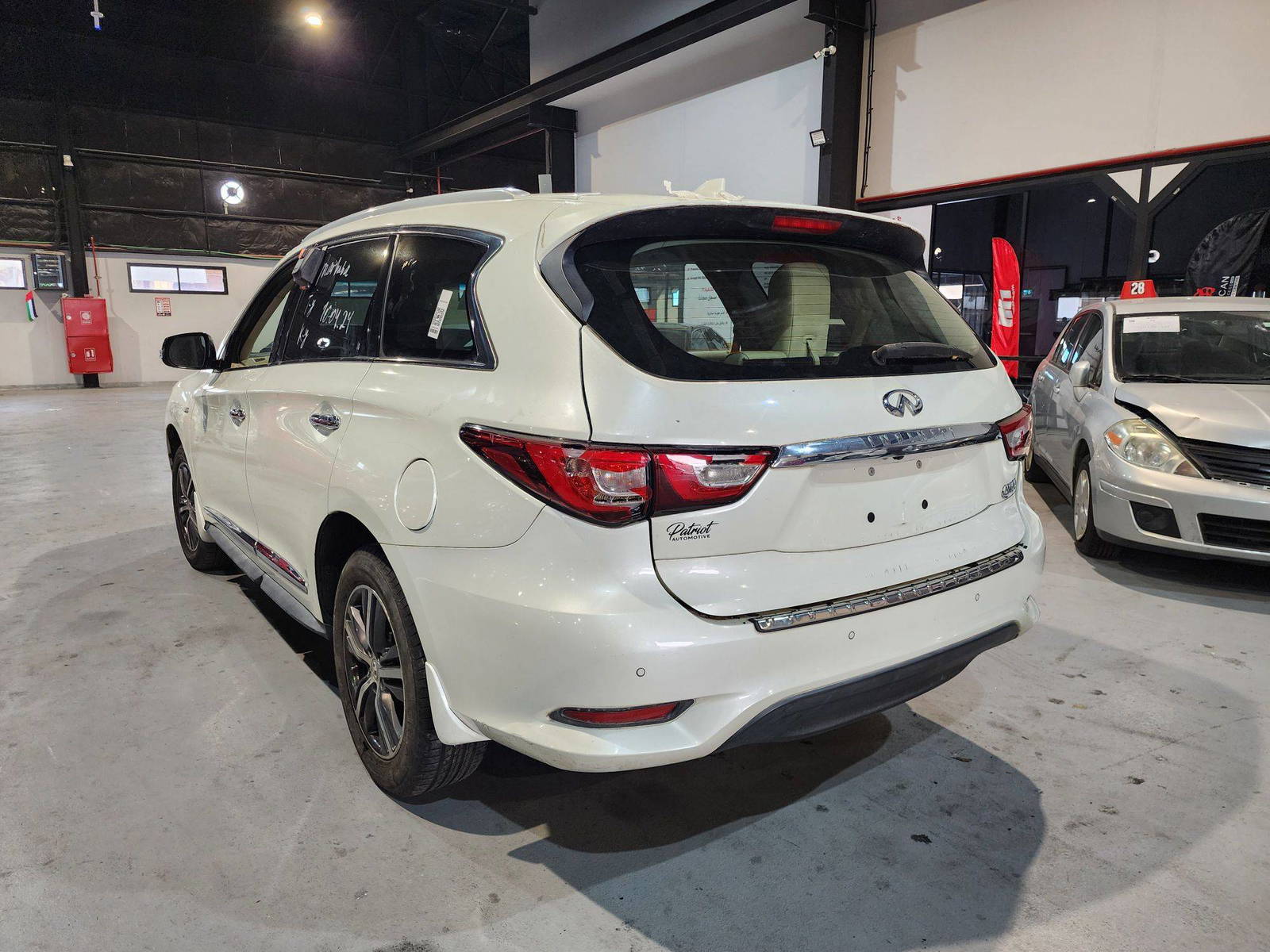 2017 INFINITI QX60 — 77541 Miles — Lot 40198731 — Al Quoz - Marhaba Auctions Used Cars - Image 6