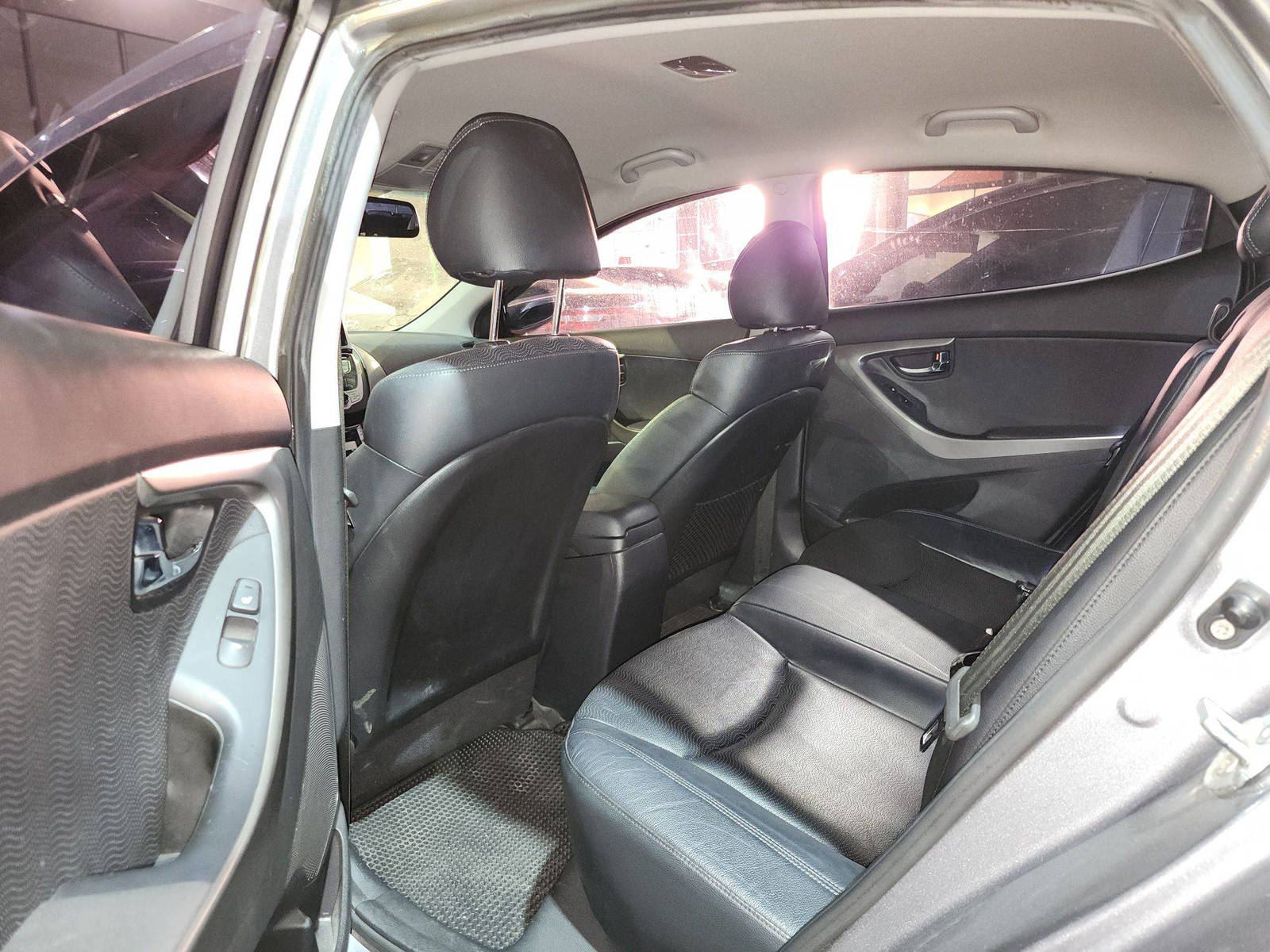 HYUNDAI AVANTE 2012 - Marhaba Auction Used Cars - Image 7