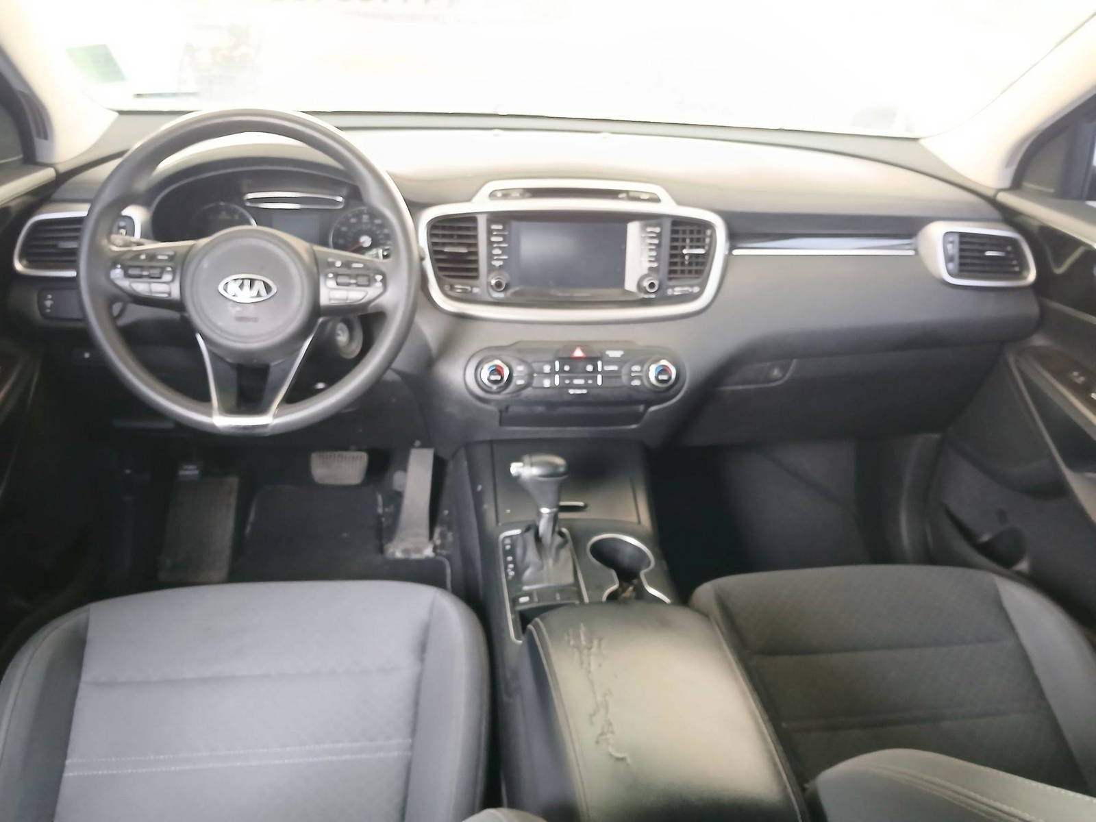 2018 KIA SORENTO — 174408 Miles — Lot 44165185 — Souq - Marhaba Auctions Used Cars - Image 7