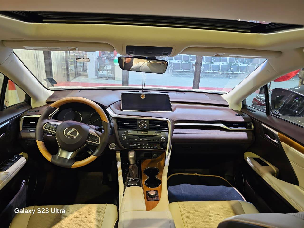 2018 LEXUS RX 350 — 15025 Miles — Lot 43087774 — Main - Marhaba Auctions Used Cars - Image 8