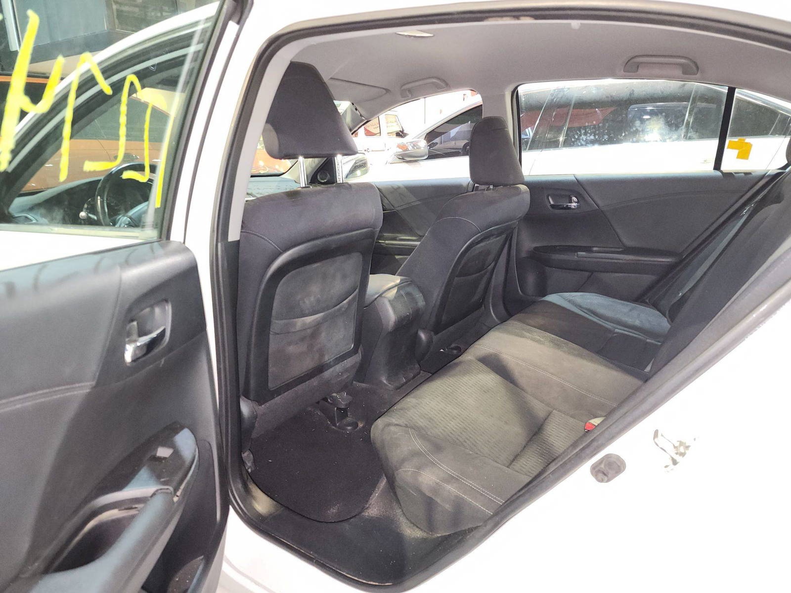 2013 HONDA ACCORD — 263362 KM — Lot 12274128 — Al Quoz - Marhaba Auctions Used Cars - Image 7