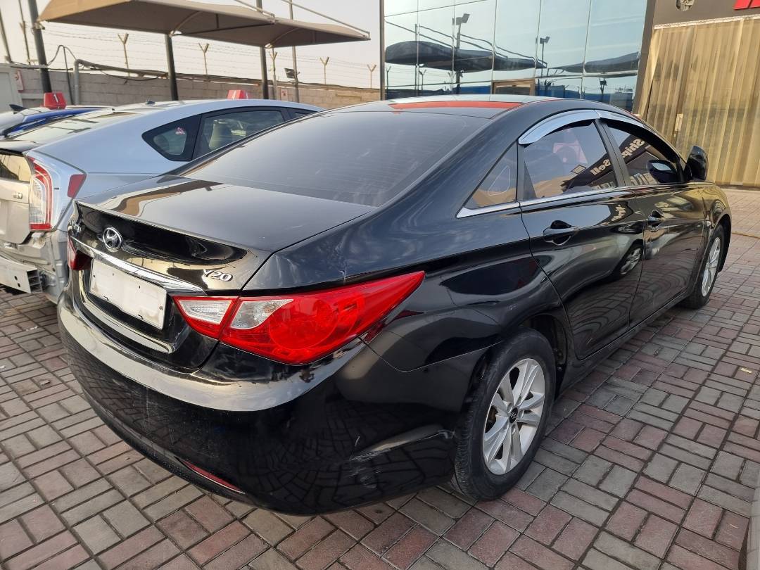 HYUNDAI SONATA 2011 - Marhaba Auction Used Cars - Image 4