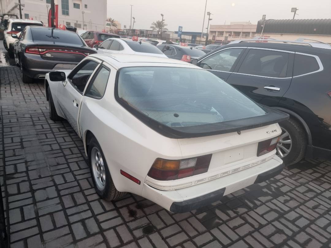 1985 PORSCHE 944 — 192525 Miles — Lot N456256 — Ind. 12 - Marhaba Auctions Used Cars - Image 5