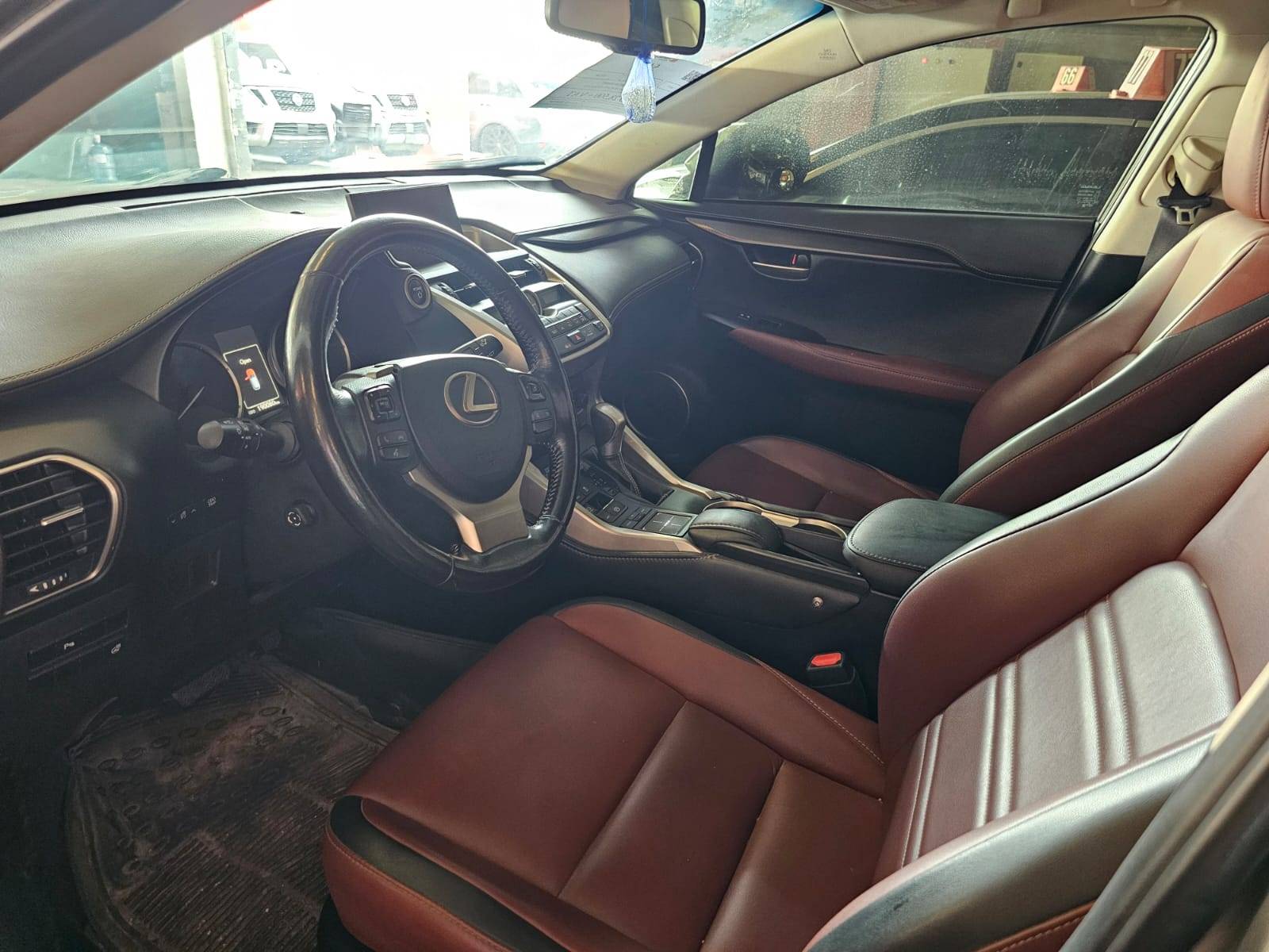 2015 LEXUS NX 300 — 190080 KM — Lot F2026097 — Main - Marhaba Auctions Used Cars - Image 7