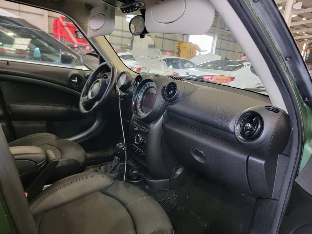 2016 MINI COOPER COUNTRYMAN — 61973 Miles — Lot GWT10708 — Main - Marhaba Auctions Used Cars - Image 8