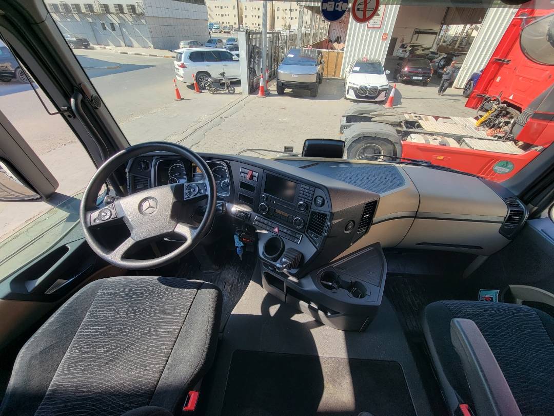 2018 MERCEDES BENZ ACTROS 1840 — 940235 KM — Lot B000616 — Main - Marhaba Auctions Used Cars - Image 7