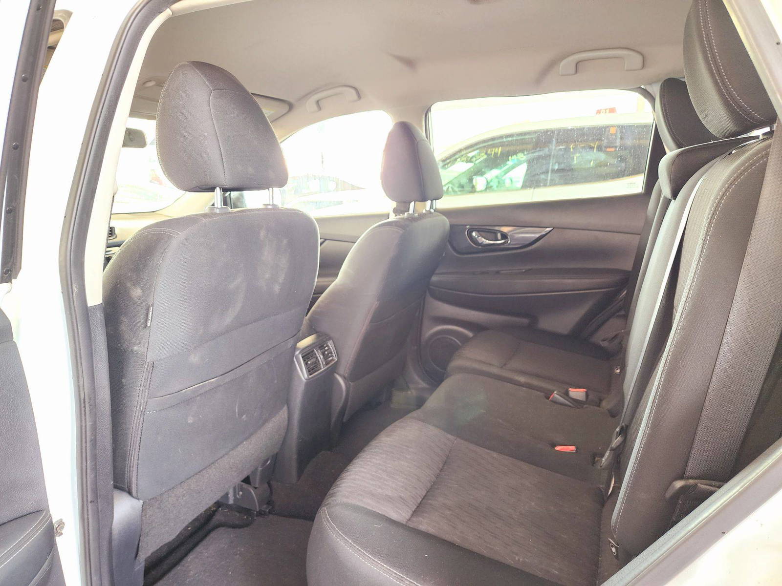 2018 NISSAN ROGUE — 123863 Miles — Lot 533111 — Souq - Marhaba Auctions Used Cars - Image 6