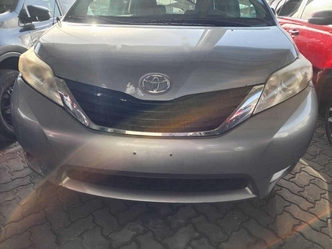2012 TOYOTA SIENNA — 199598 Miles — Lot 41599774 - Marhaba Auctions Used Cars - Image 6
