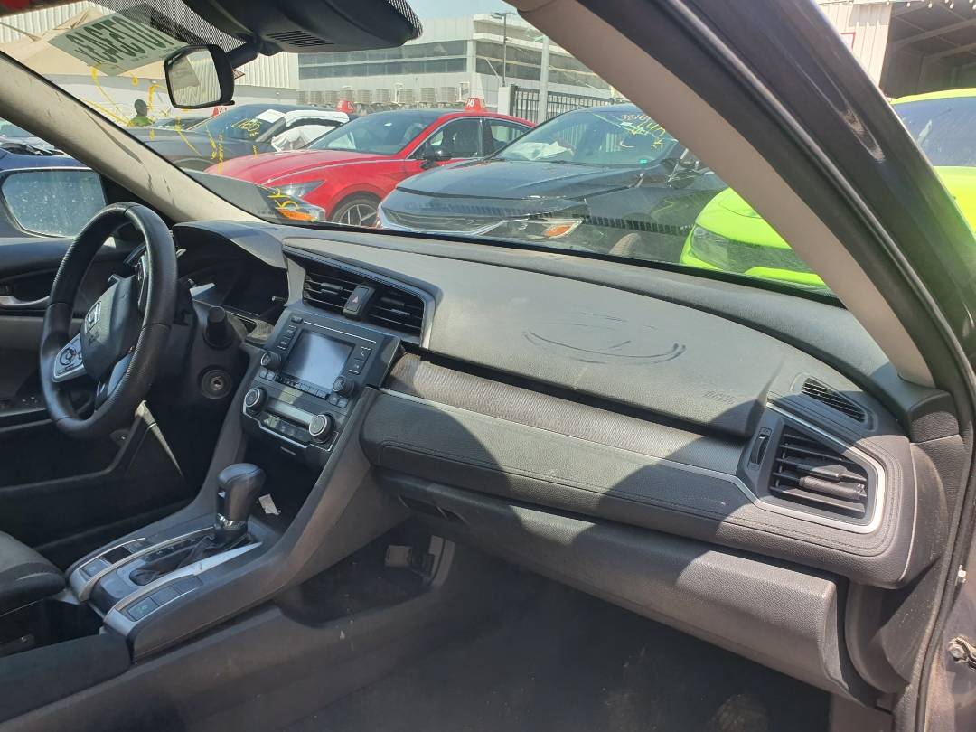 2019 HONDA CIVIC — 70682 Miles — Lot 81075343 - Marhaba Auctions Used Cars - Image 5
